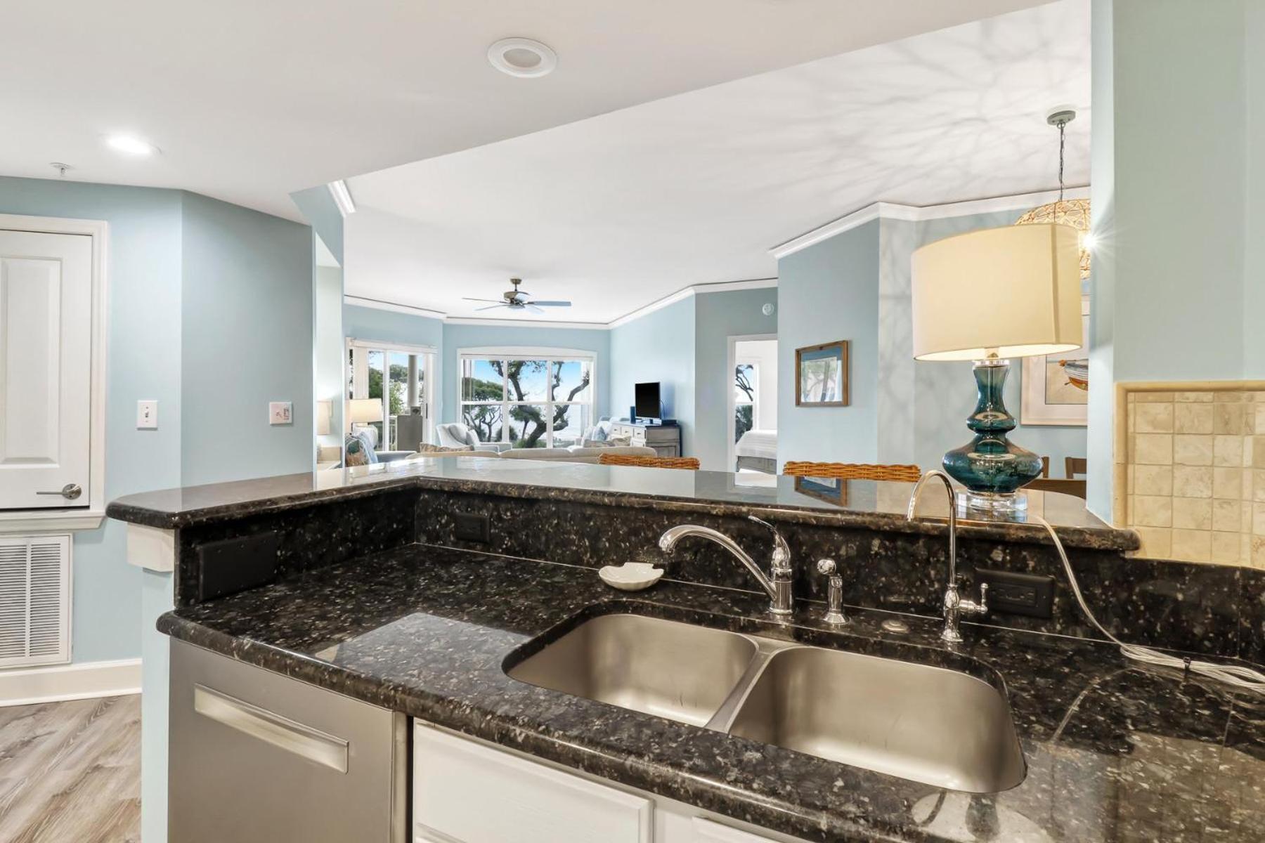 5305 Hampton Place * Hilton Head Island