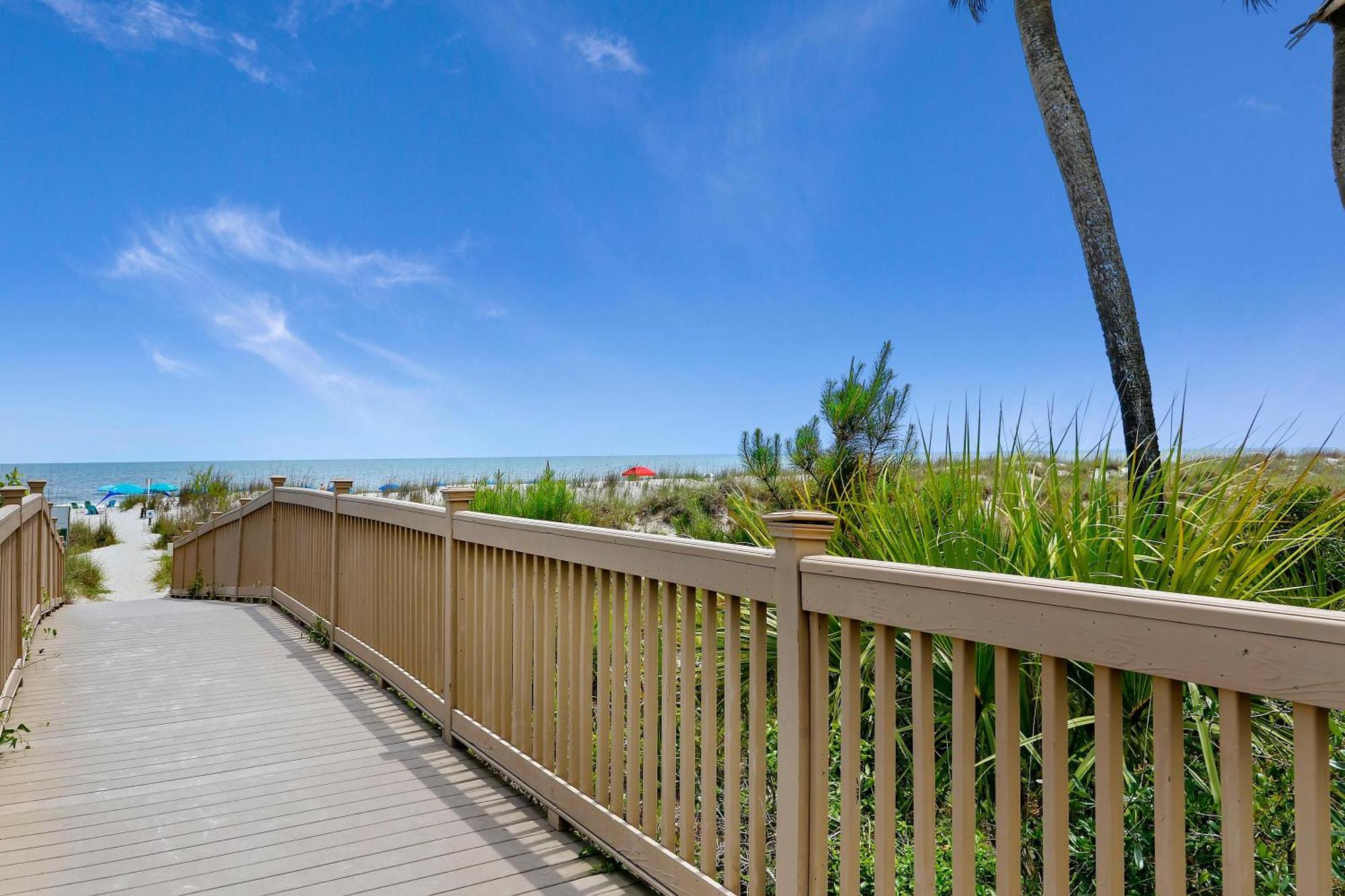 5305 Hampton Place * Hilton Head Island