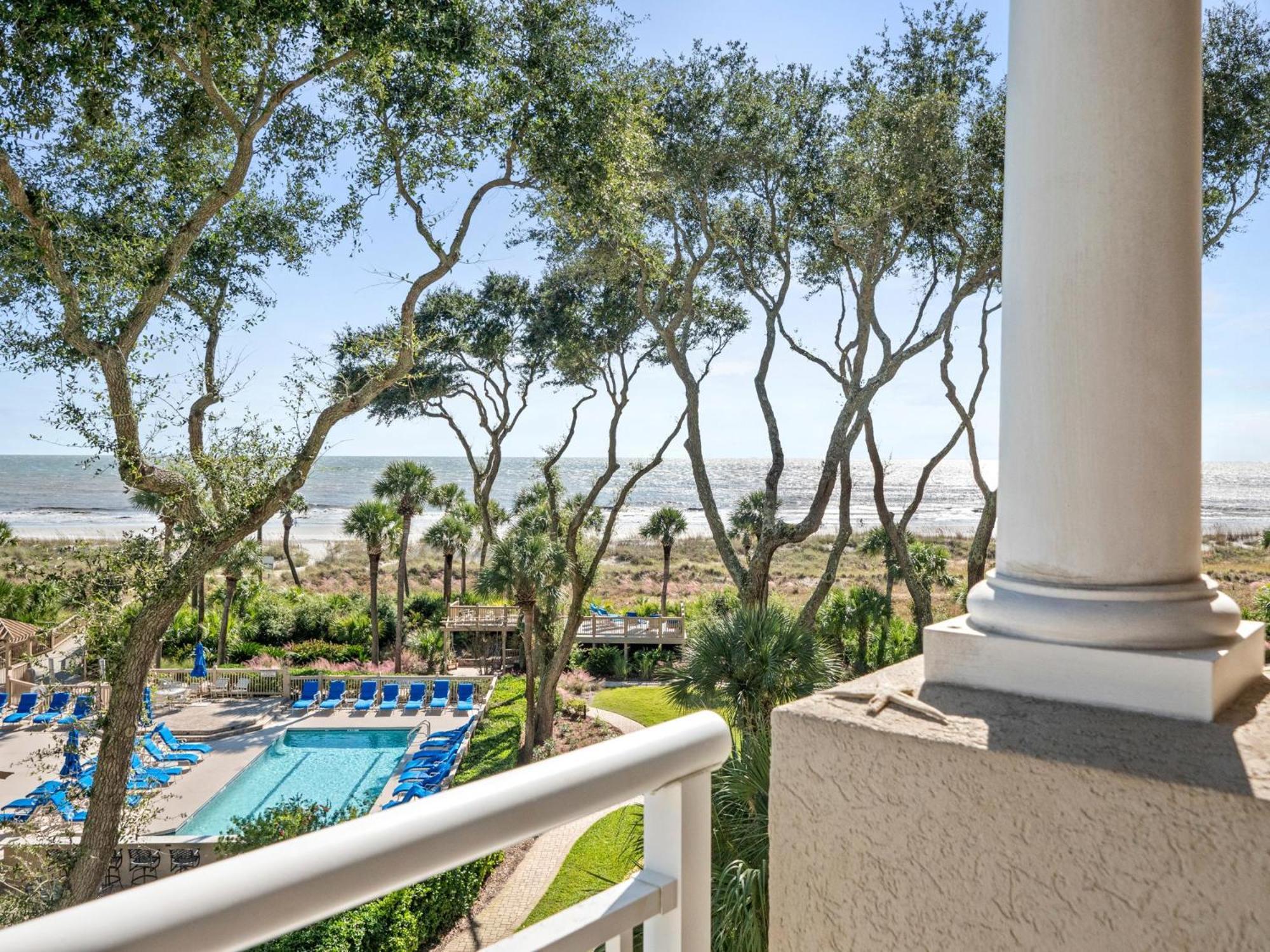 5305 Hampton Place Villa