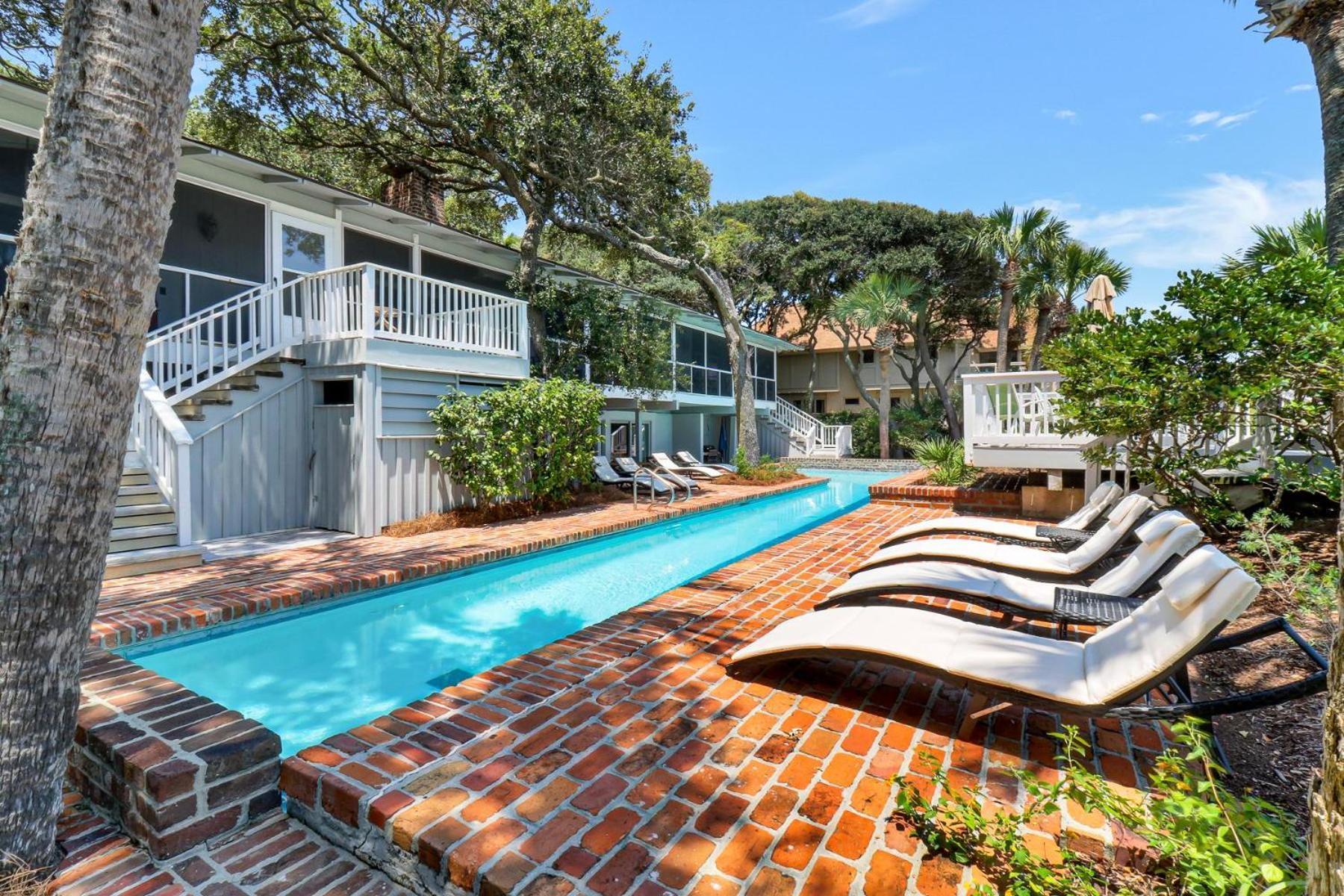 25 South Lagoon * Hilton Head Island