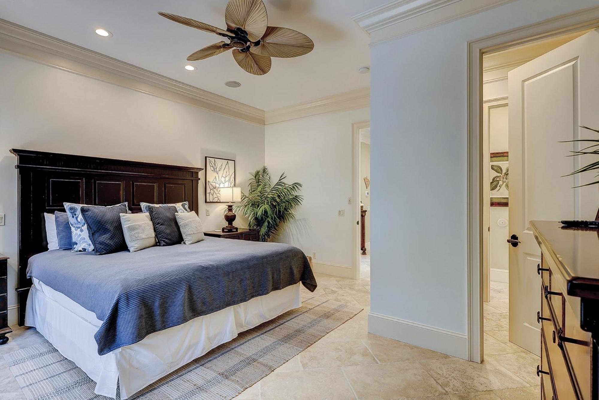 New Listing! Luxury 6 Bedroom 8 Ba Private Heated Pool 3 Kings 2 Queens 8 Twins Day Bed Upscale Decor
