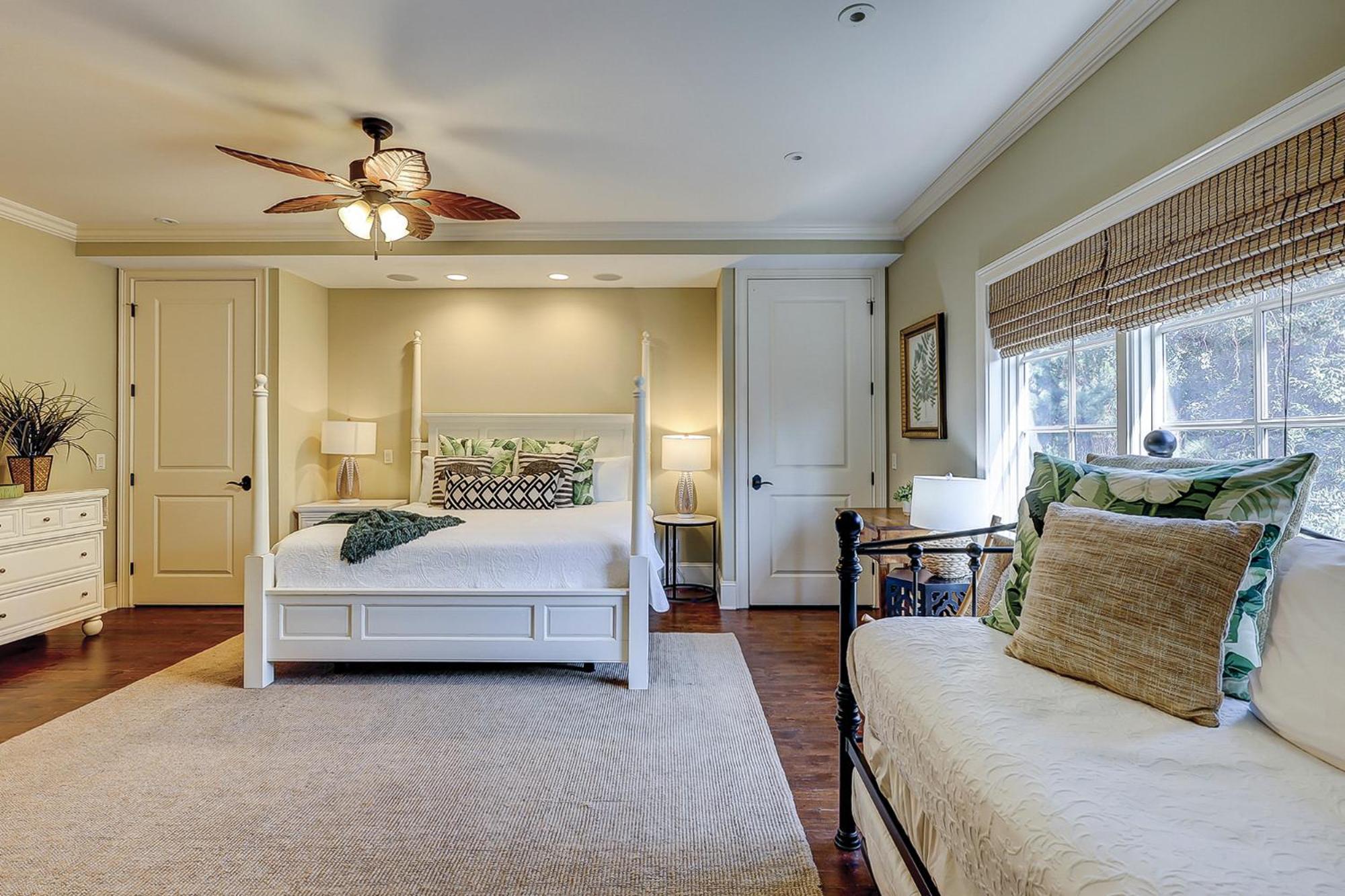 New Listing! Luxury 6 Bedroom 8 Ba Private Heated Pool 3 Kings 2 Queens 8 Twins Day Bed Upscale Decor Holiday home