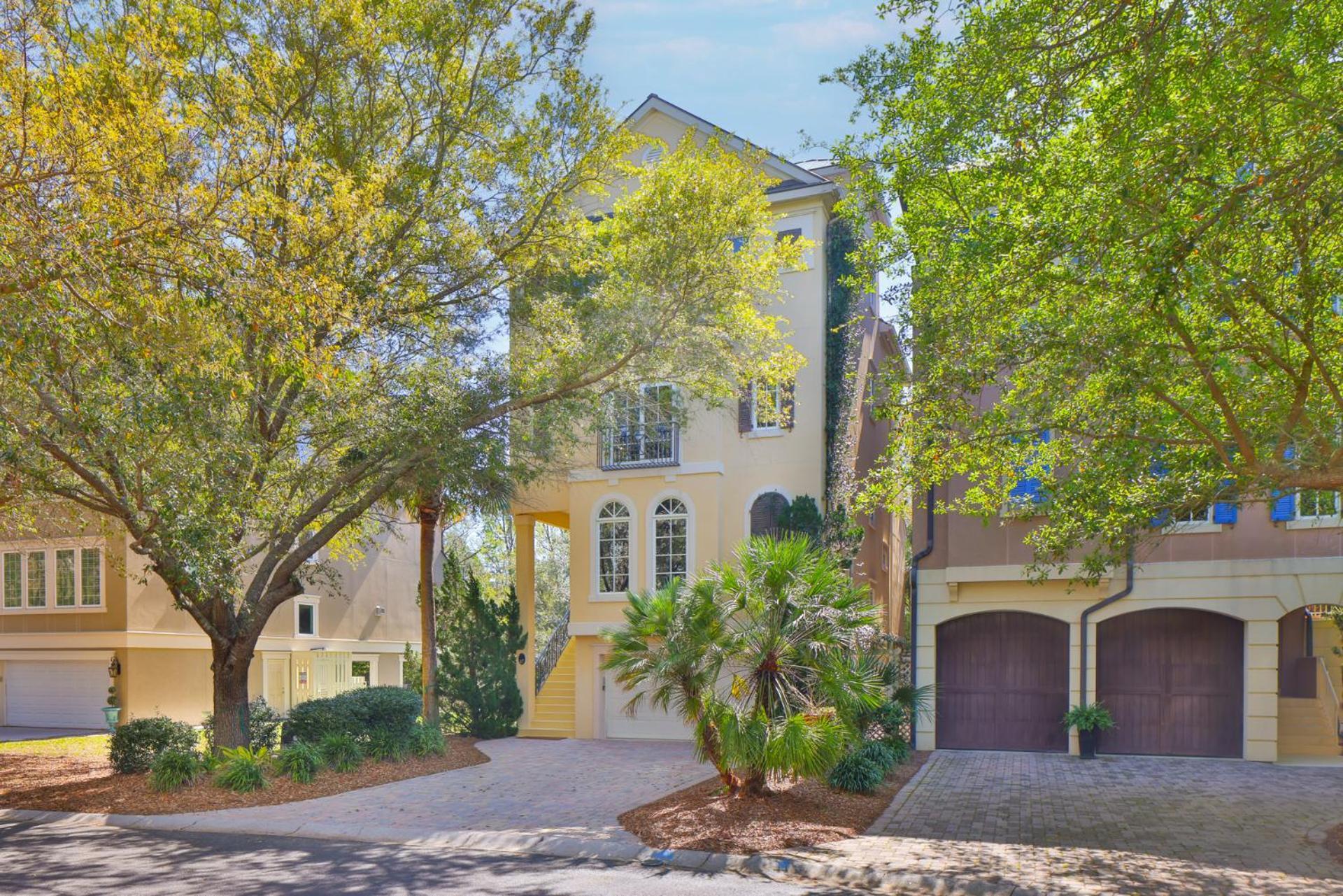New Listing! Luxury 6 Bedroom 8 Ba Private Heated Pool 3 Kings 2 Queens 8 Twins Day Bed Upscale Decor Holiday home