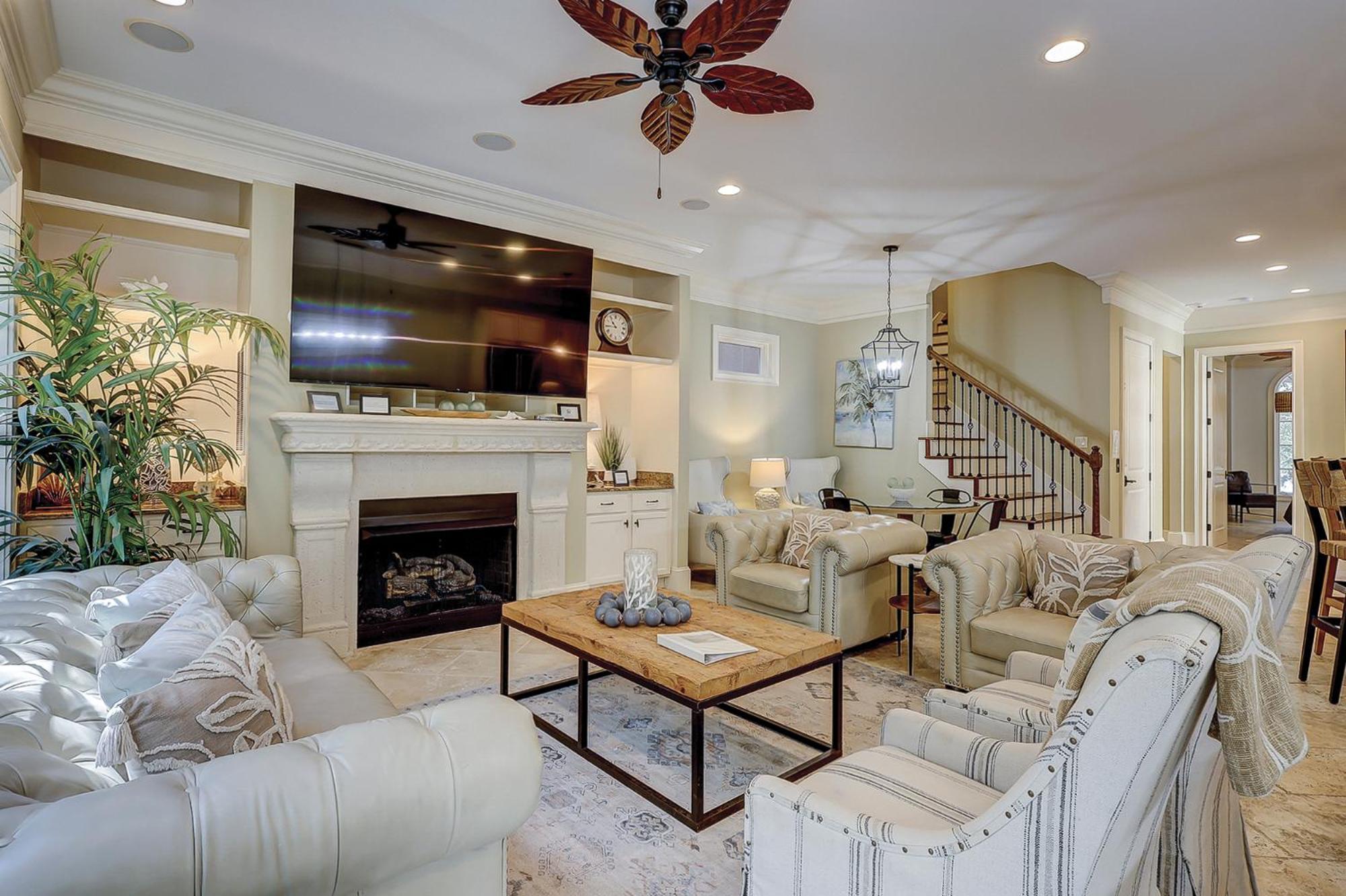 New Listing! Luxury 6 Bedroom 8 Ba Private Heated Pool 3 Kings 2 Queens 8 Twins Day Bed Upscale Decor *
