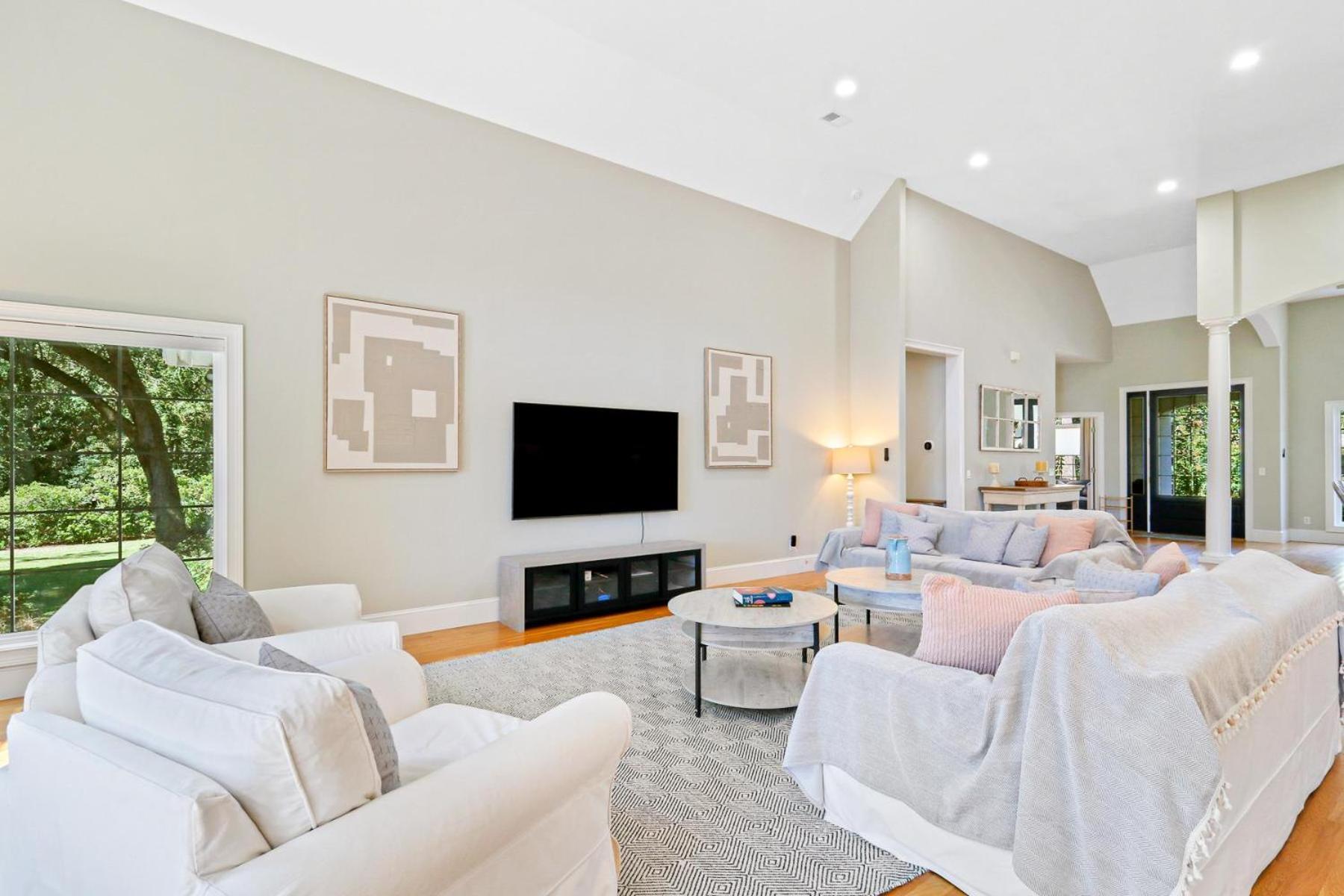Villa 27 Starboard Tack *