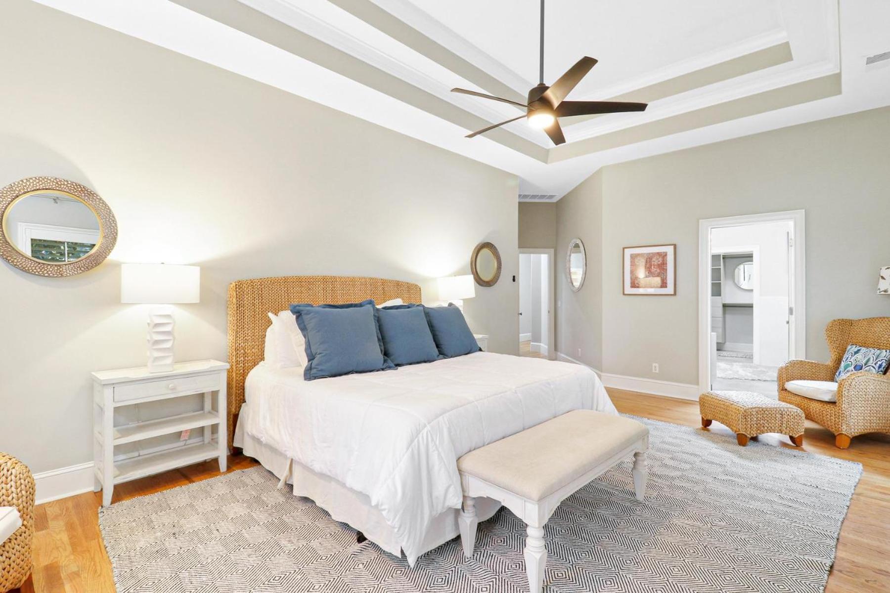 27 Starboard Tack Villa