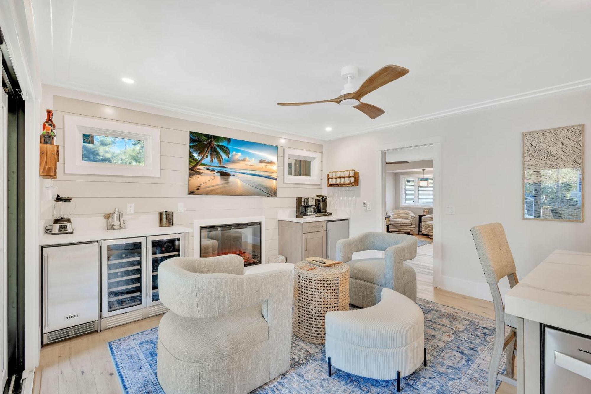 1 Firethorn Lane *