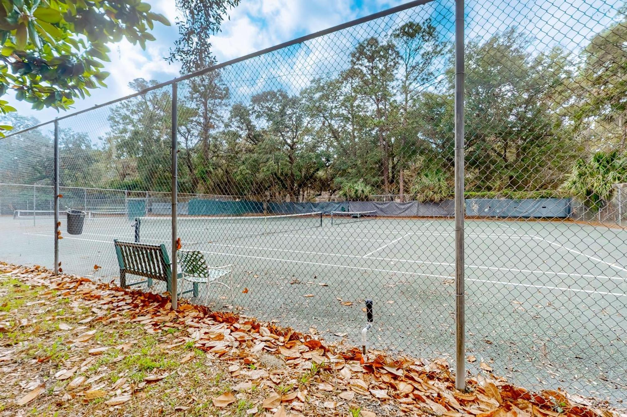 Racquet Club *