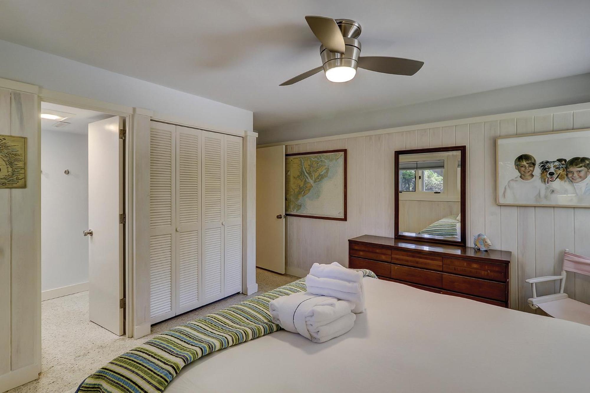 Classic 2nd Row - Pet Friendly - 2 Brown Pelican Rd Holiday home