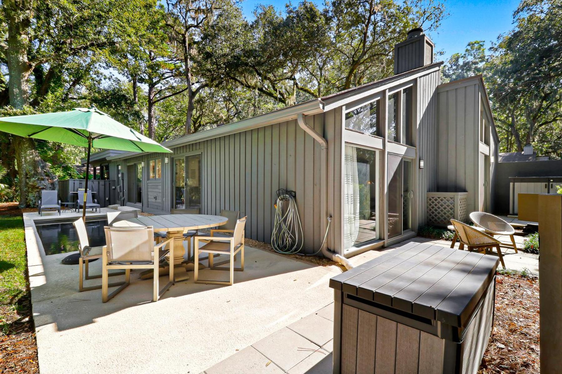 Holiday home Free Pool Heat - Upscale Home, Private Heated Pool, Pet Friendly - 7 Pender Lane *