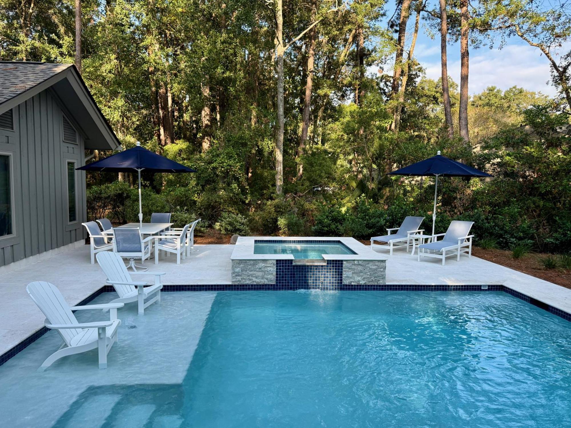 New Listing - Upscale Coastal Ranch - Private Pool & - 13 Planters Wood Ct Holiday home Hilton Head Island