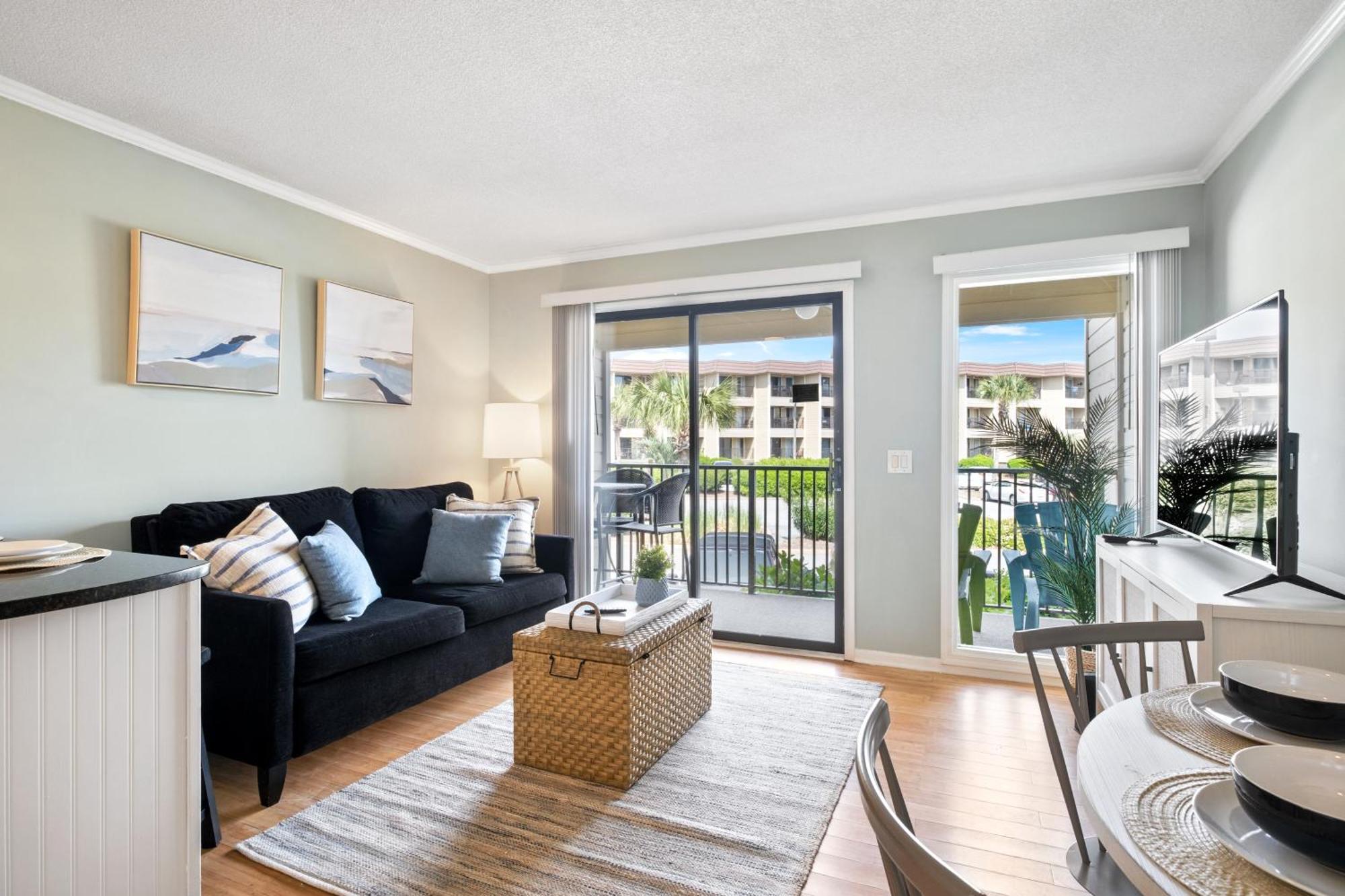 Aparthotel 5 Min Walk To The 1st Floor Sleeps 4 Hilton Head Island