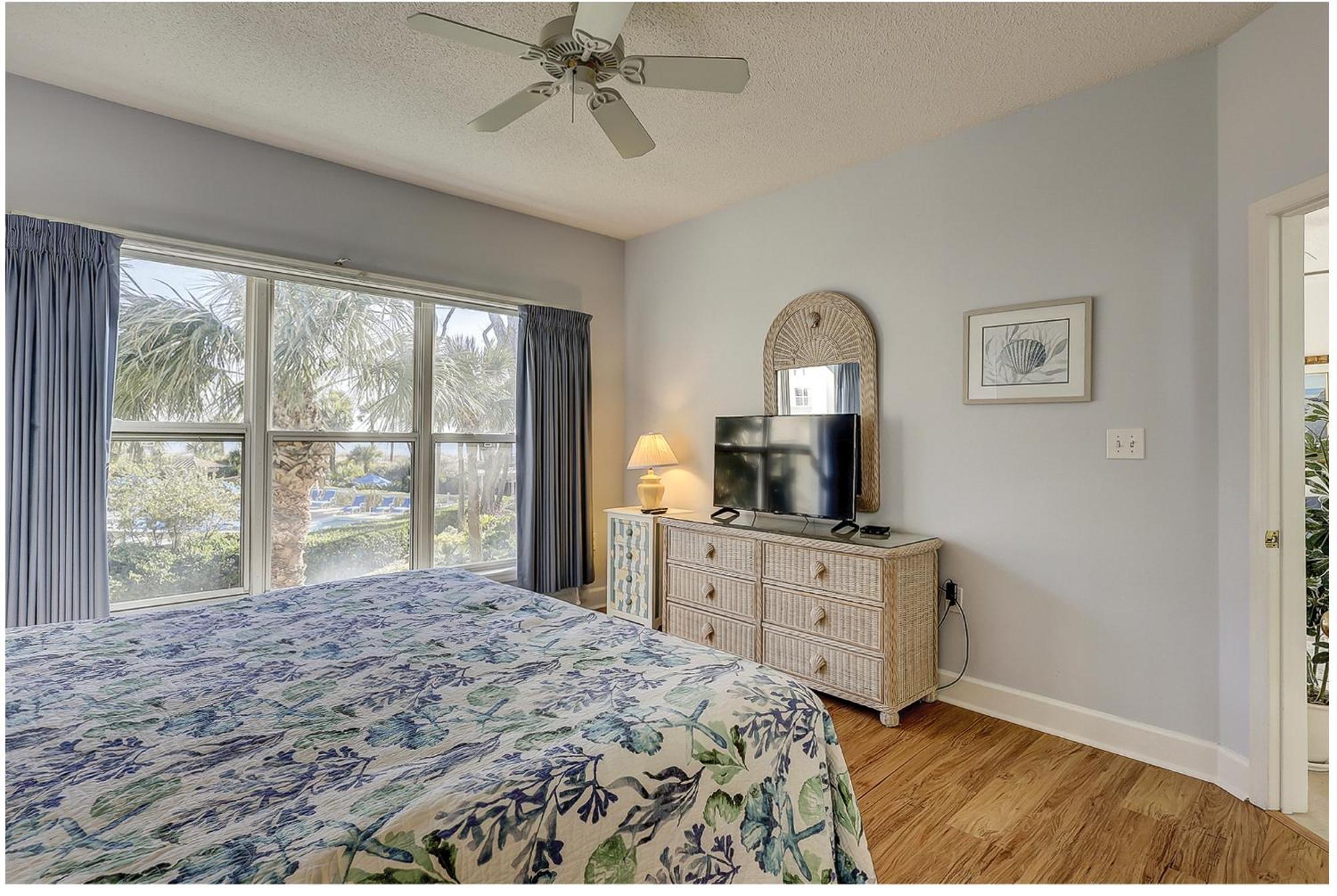 5106 Hampton Place 2 Bedroom Oceanfront