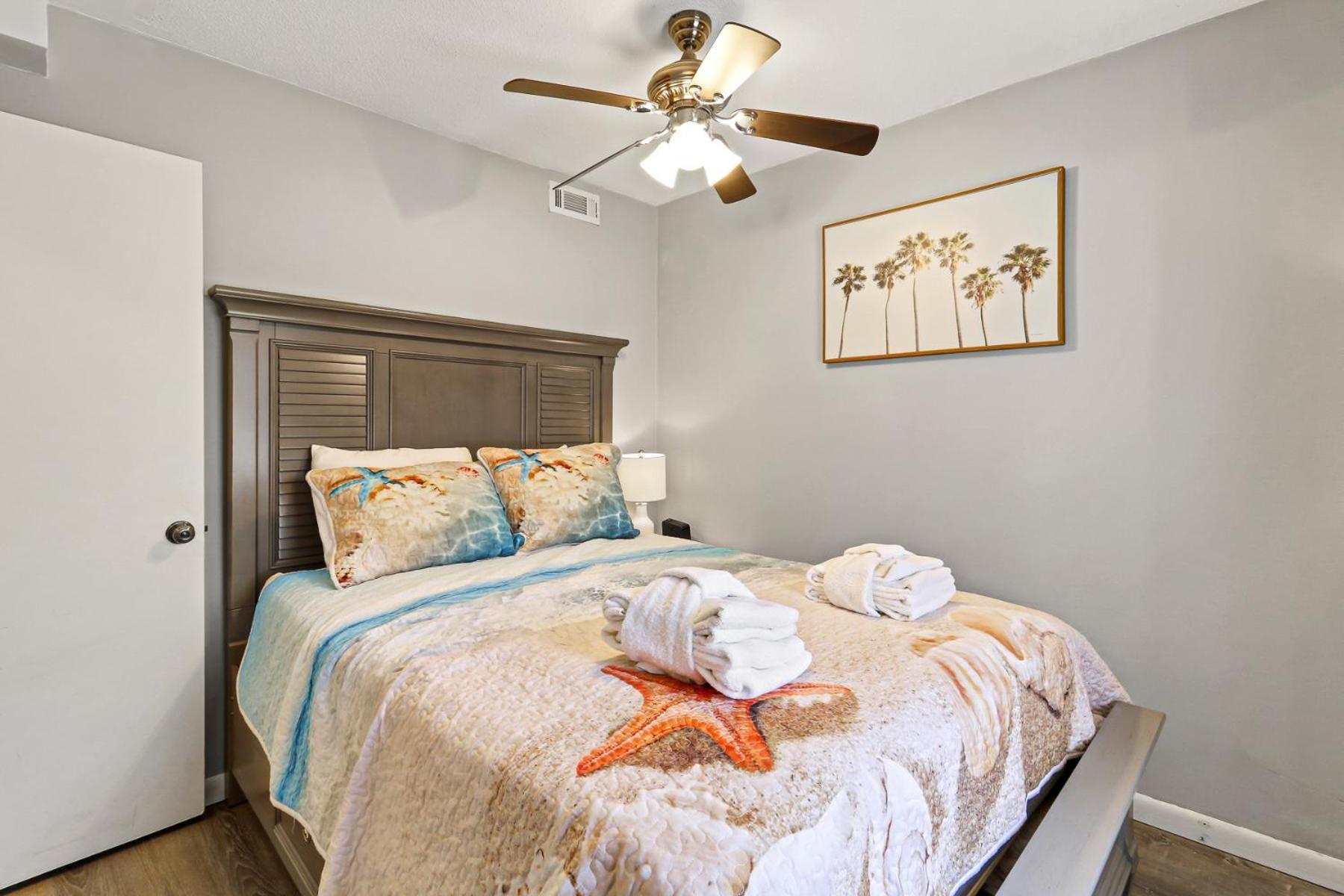 Ocean View Breakers At Coligny Apartment