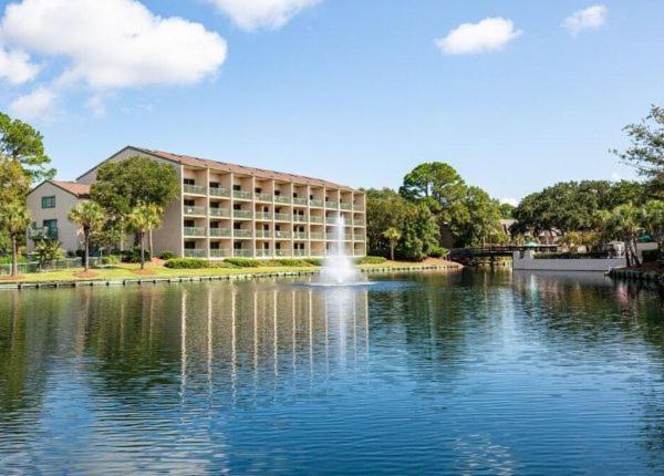 Resort Ocean View At Island Club Hilton Head Island