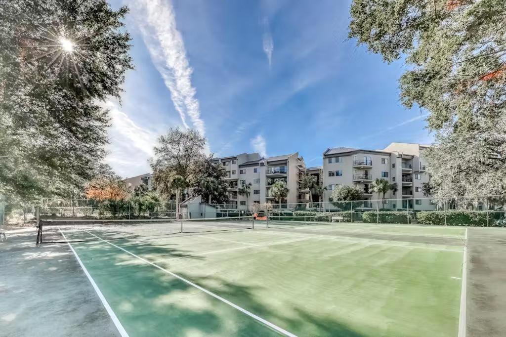 Luxury Updated One Br Walk To The Pool & Free Tennis Walk To 60 Shops & Restaurants * Hilton Head Island