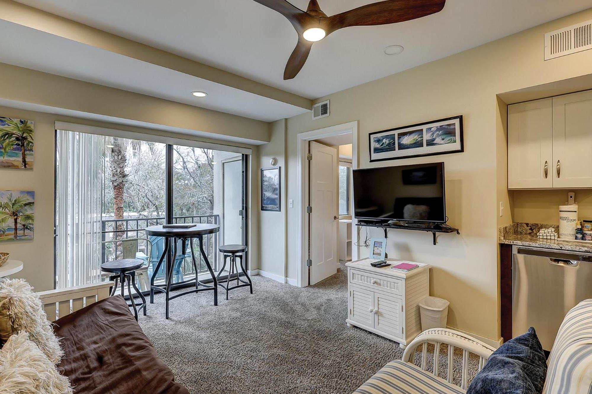 Holiday home Luxury Updated One Br Walk To The Pool & Free Tennis Walk To 60 Shops & Restaurants