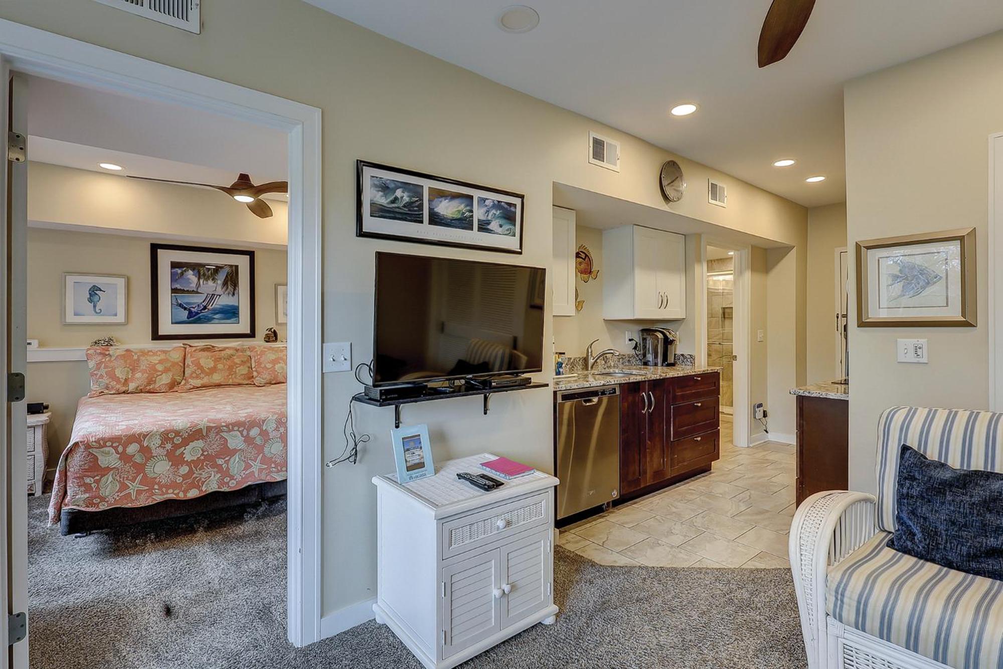 Holiday home Luxury Updated One Br Walk To The Pool & Free Tennis Walk To 60 Shops & Restaurants *