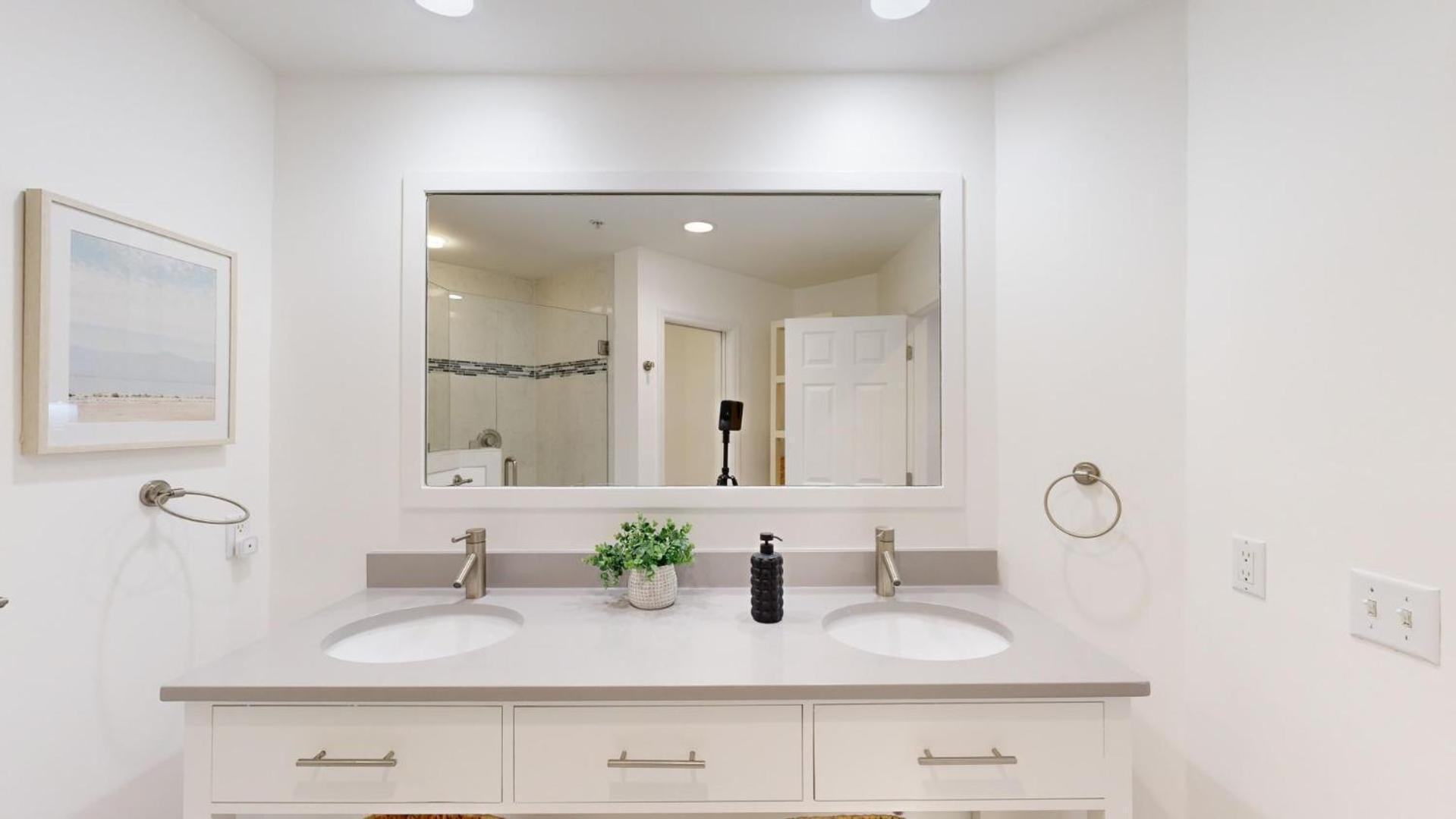 7645 Huntington Villa