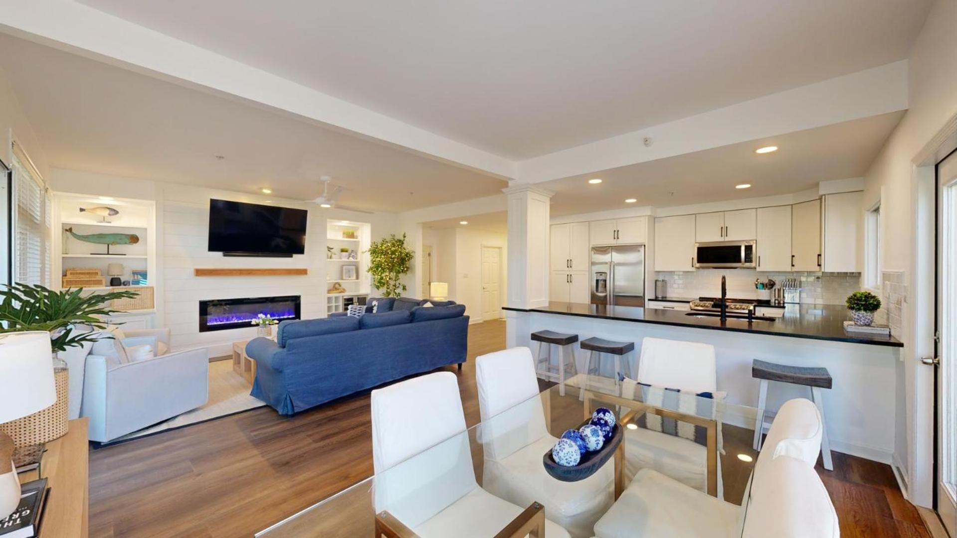7645 Huntington Villa *