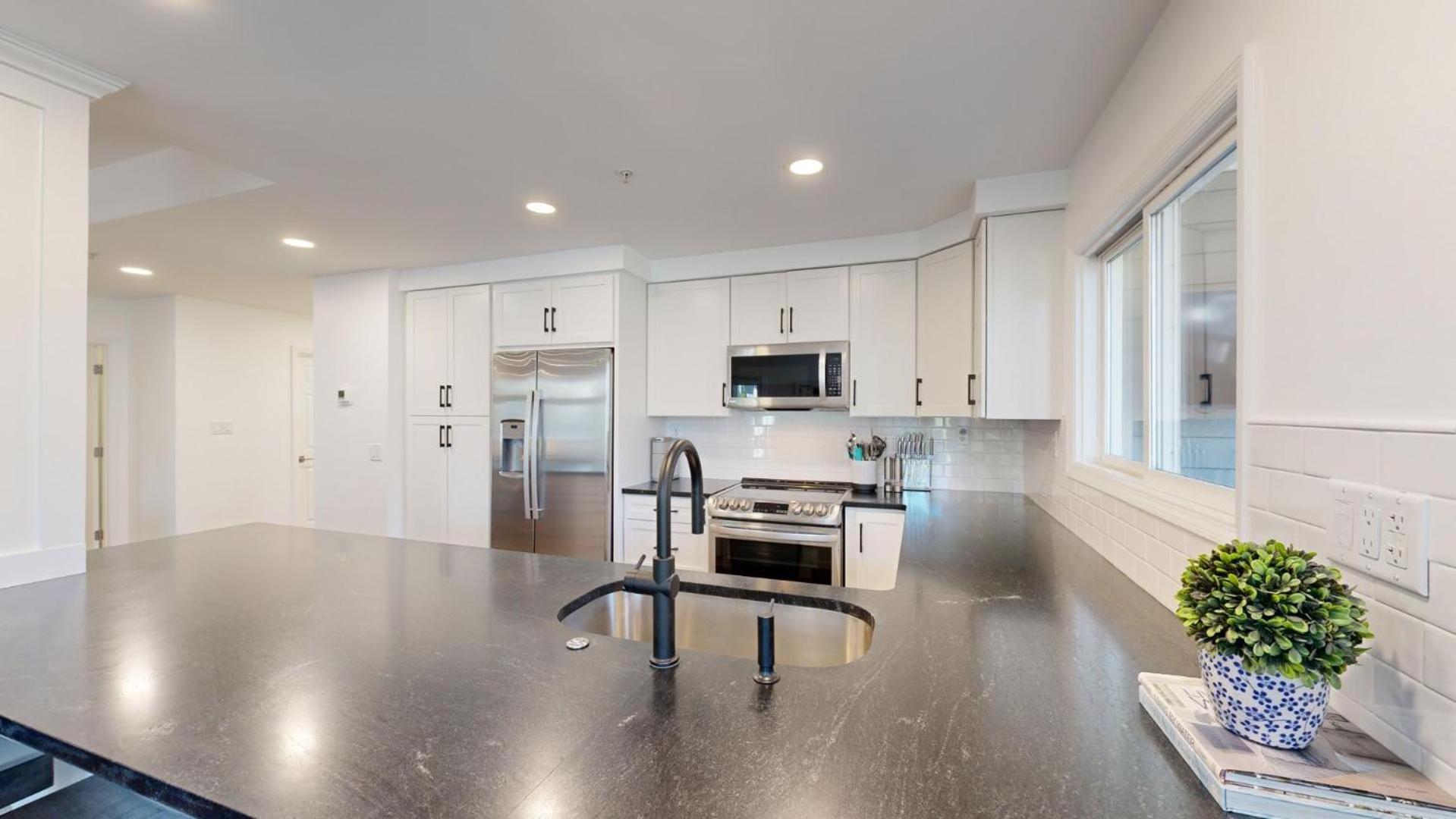 Villa 7645 Huntington