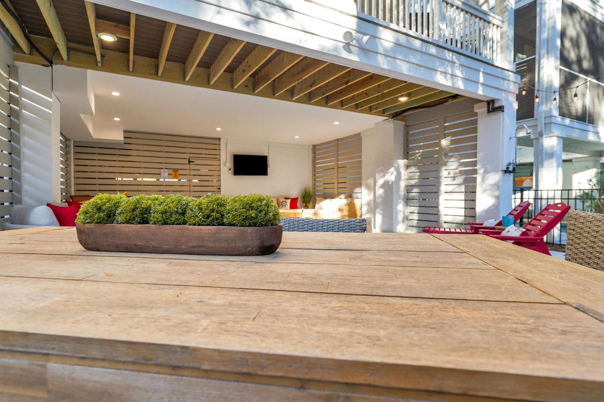 73 Sandcastle Court Pool Elevator Walk To The