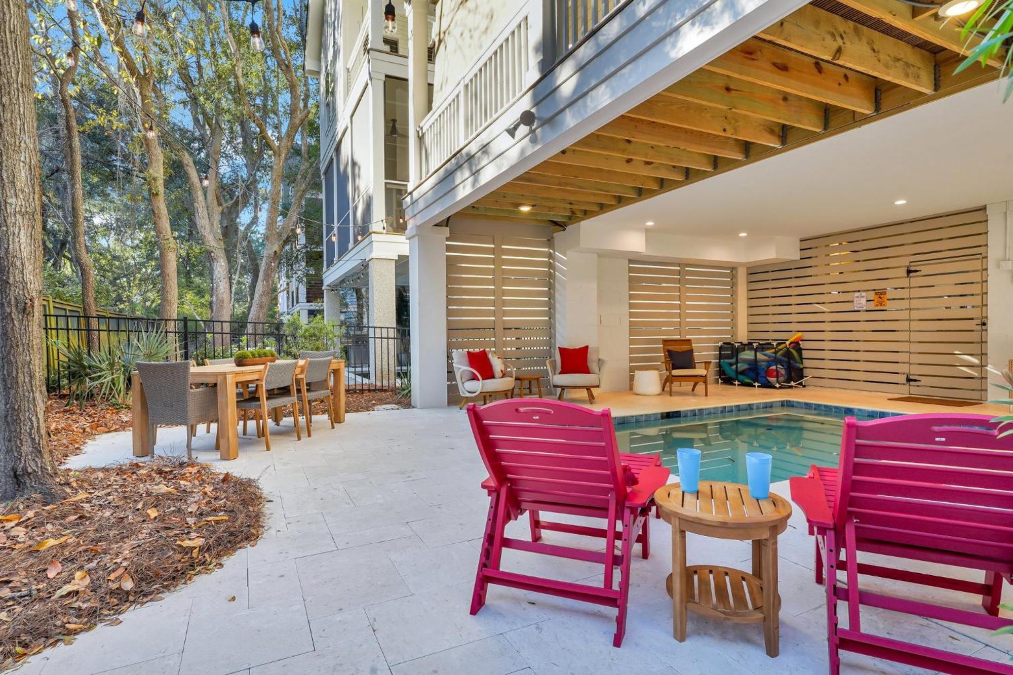 73 Sandcastle Court Pool Elevator Walk To The *