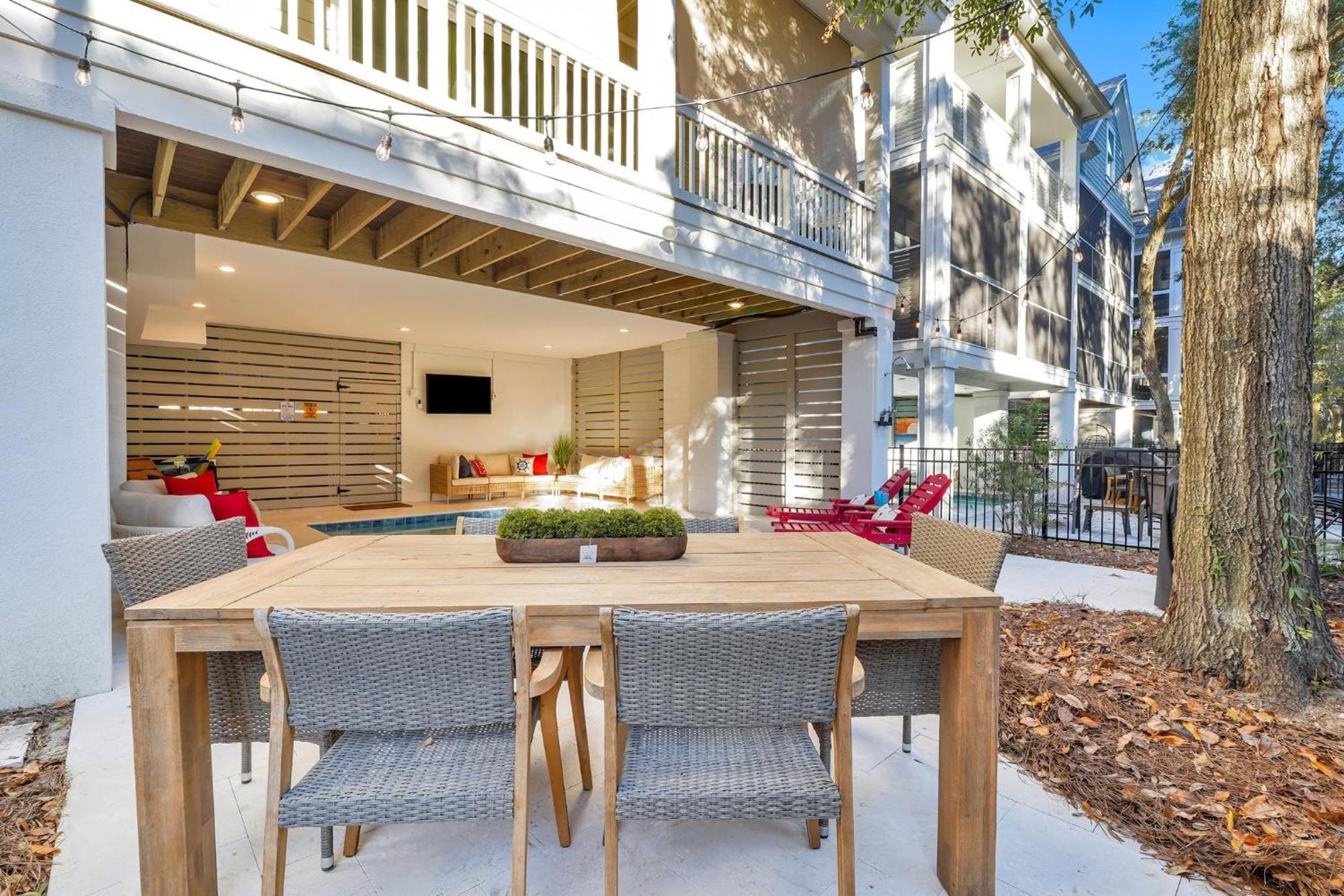 Holiday home 73 Sandcastle Court Pool Elevator Walk To The