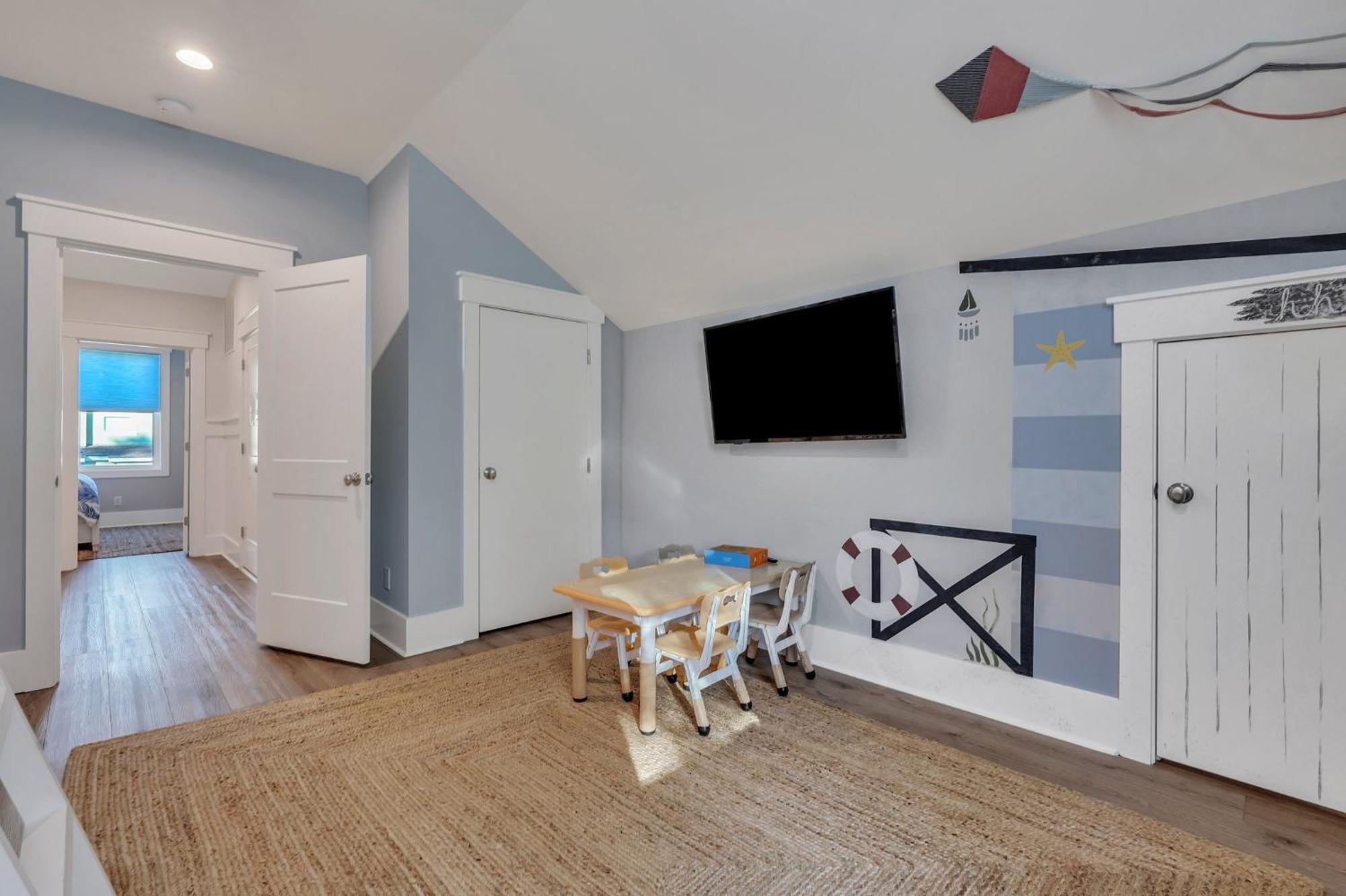 Holiday home 73 Sandcastle Court Pool Elevator Walk To The