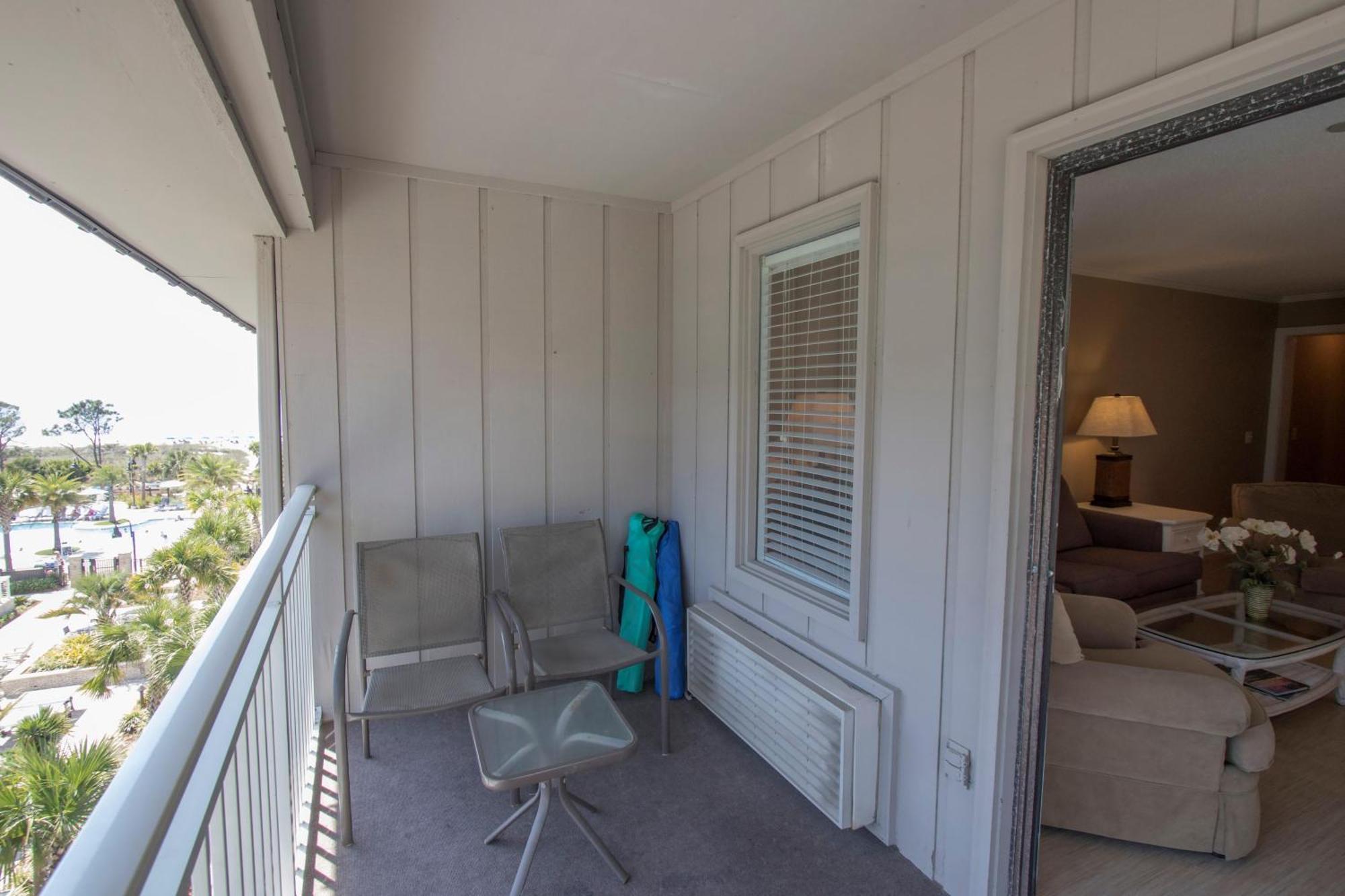Ocean Dunes 401