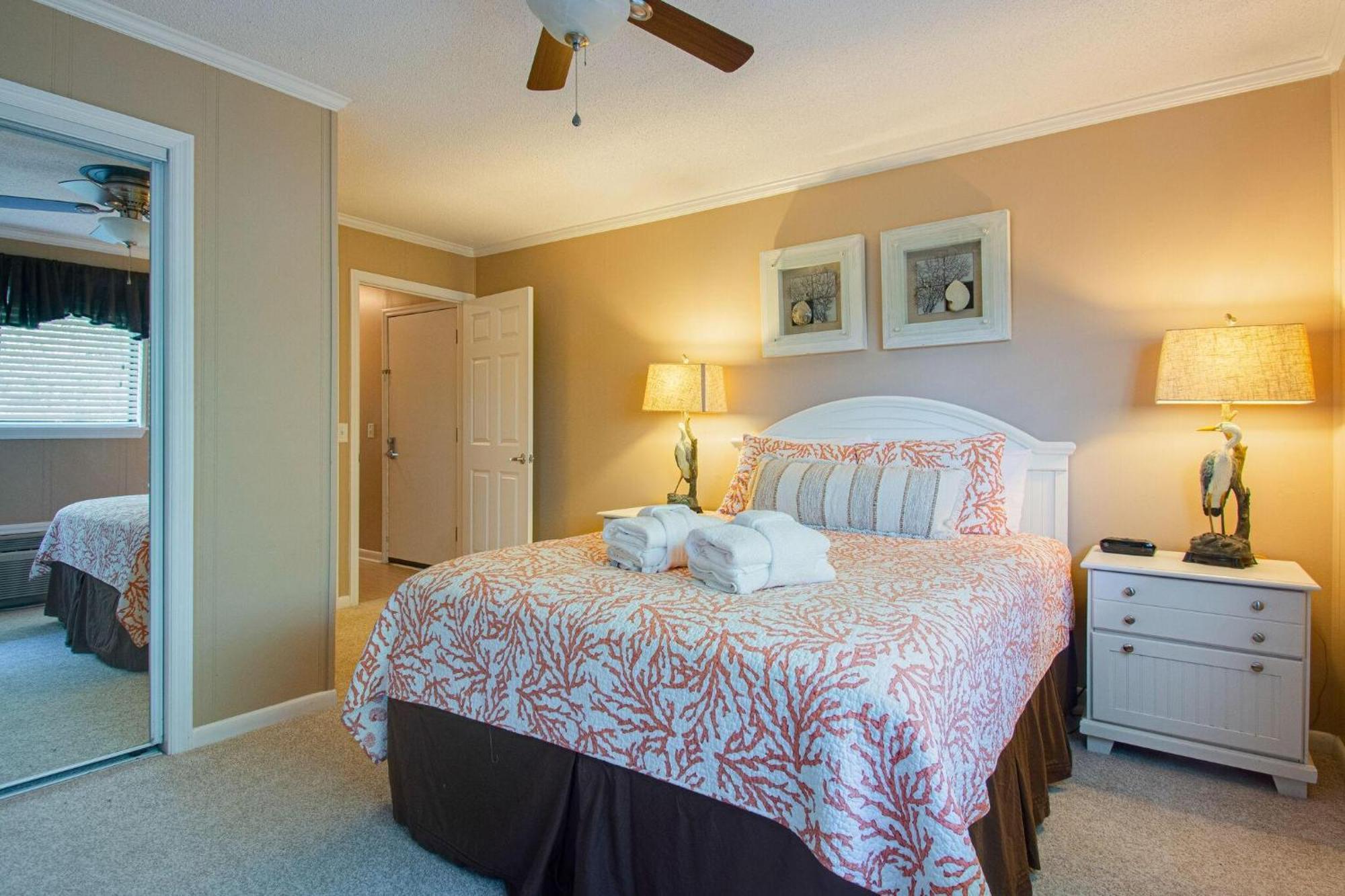 Ocean Dunes 401