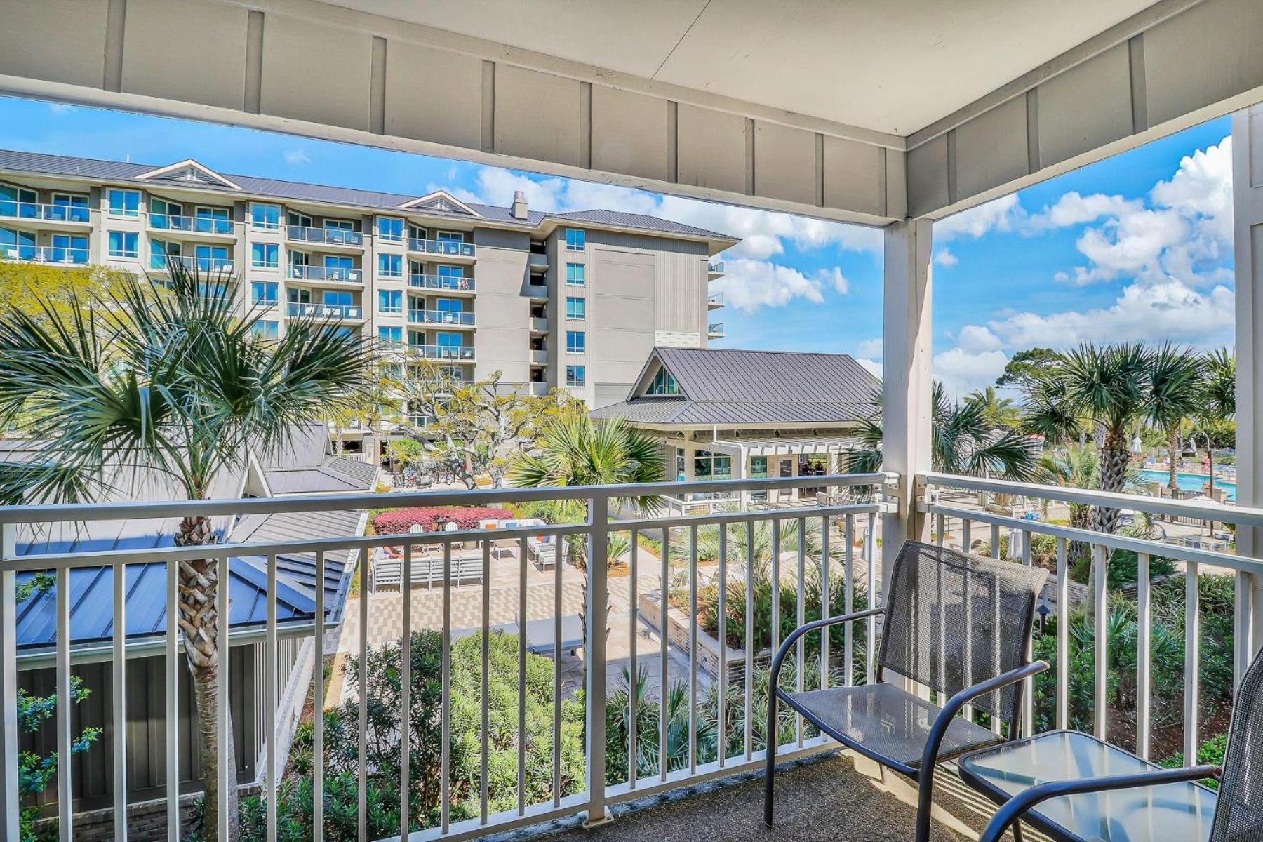 Ocean Dunes 204