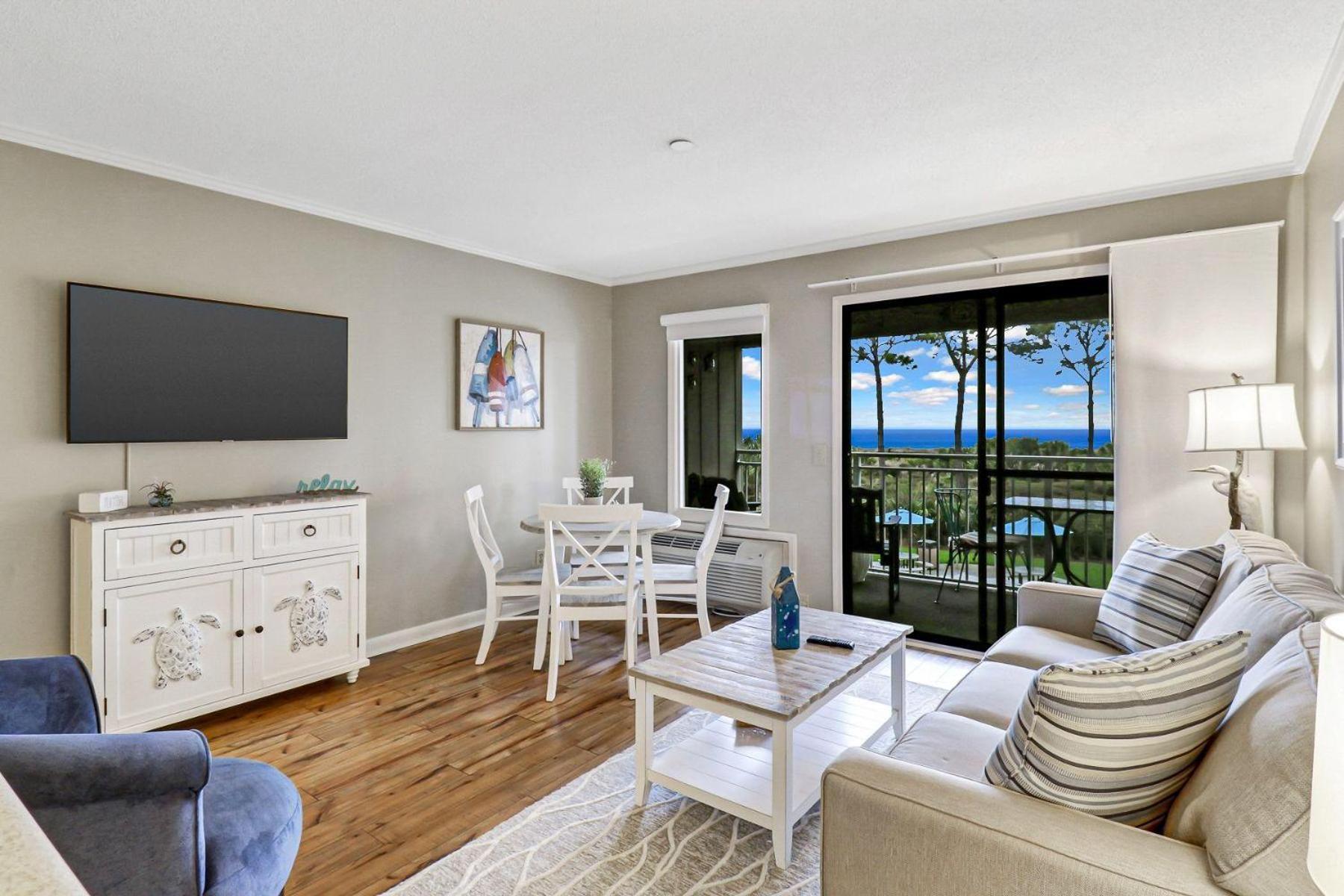 Ocean Dunes 220 *