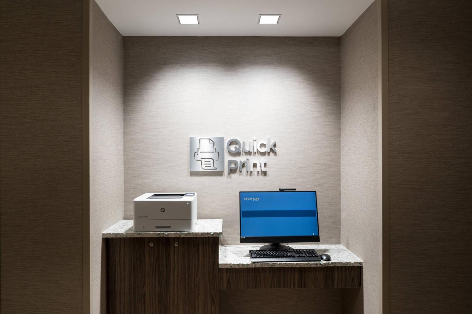 Courtyard By Marriott
