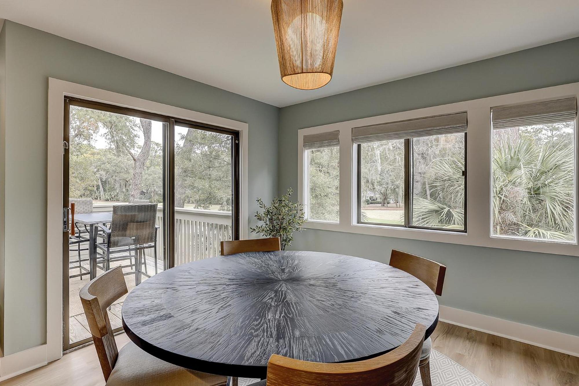 Holiday home 2365 Racquet Club 2 Bedroom 2 Ba Sea Pines Near Harbourtown Free Tennis And Pool