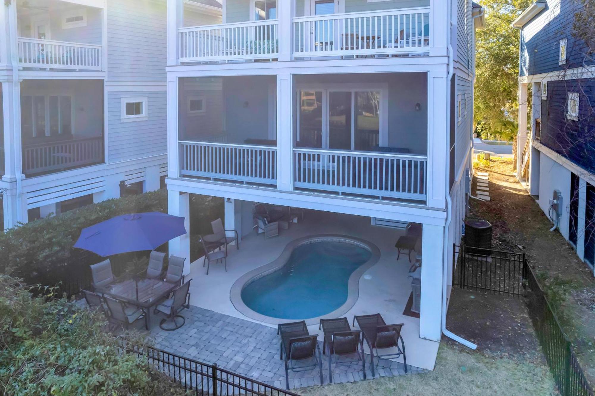 25 Sandcastle Court *