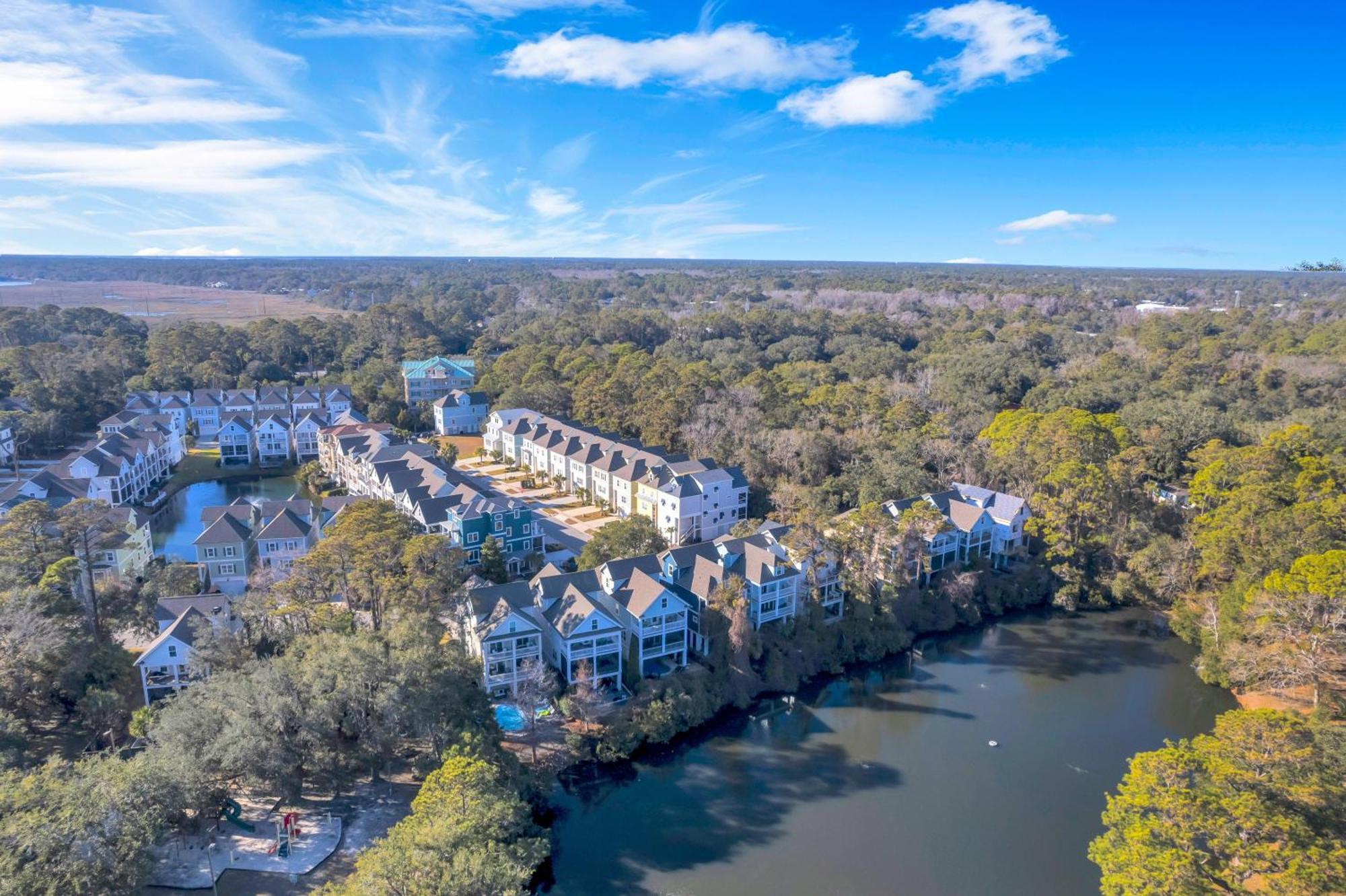 25 Sandcastle Court