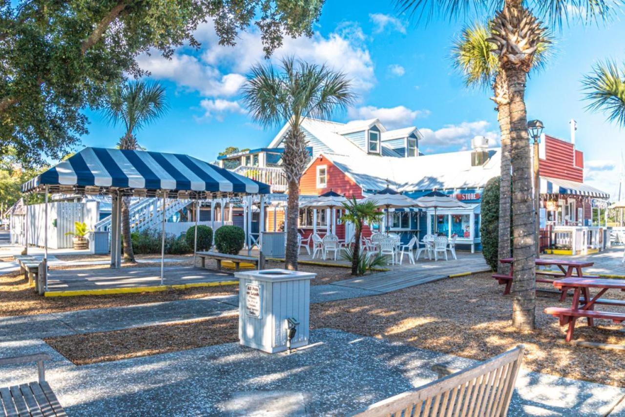 1762 Bluff Modern Updated Water Views Sleeps 8 Sea Pines *