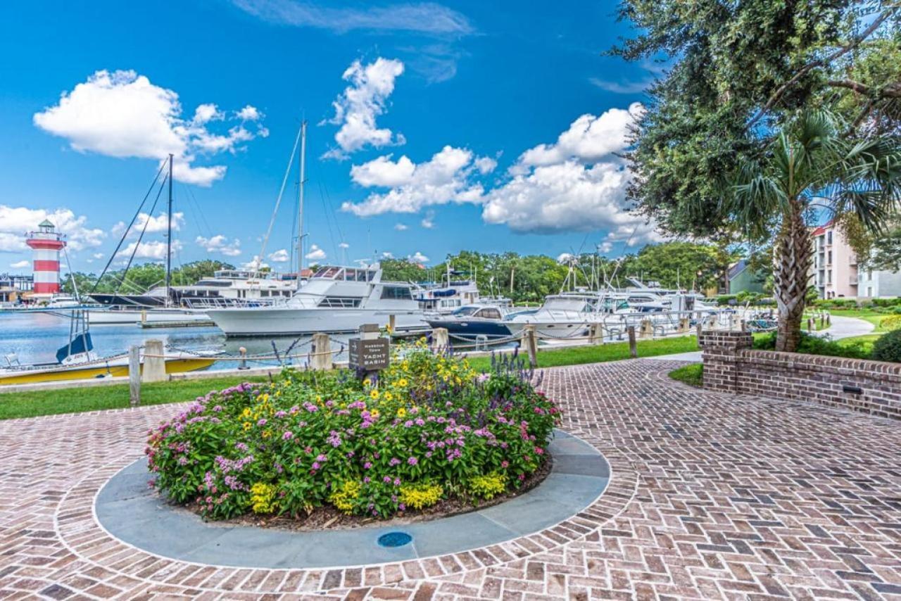 1762 Bluff Modern Updated Water Views Sleeps 8 Sea Pines Holiday home