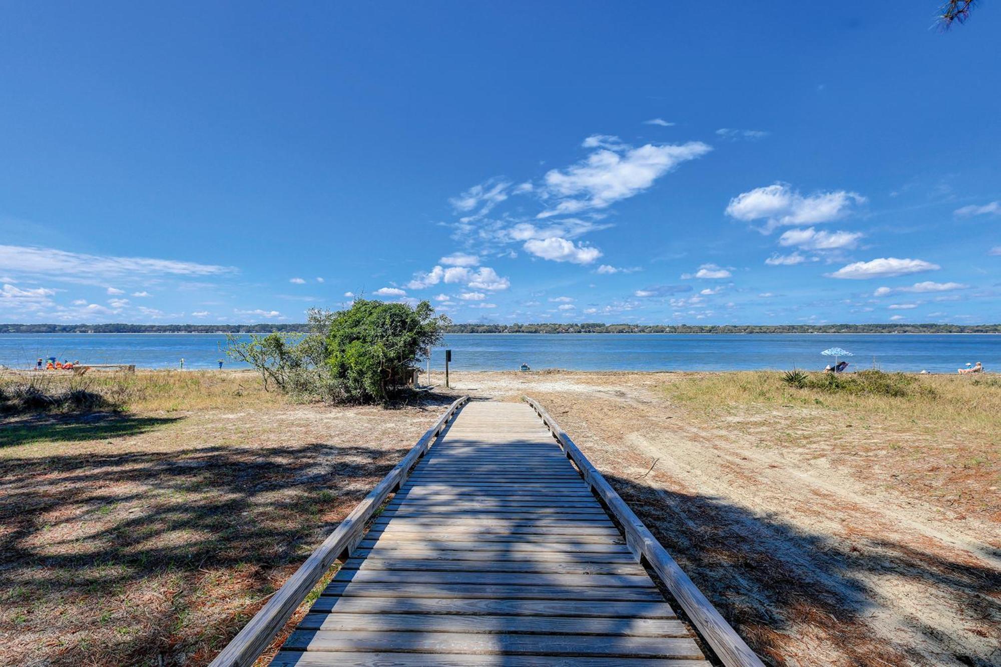 Holiday home 1762 Bluff Modern Updated Water Views Sleeps 8 Sea Pines