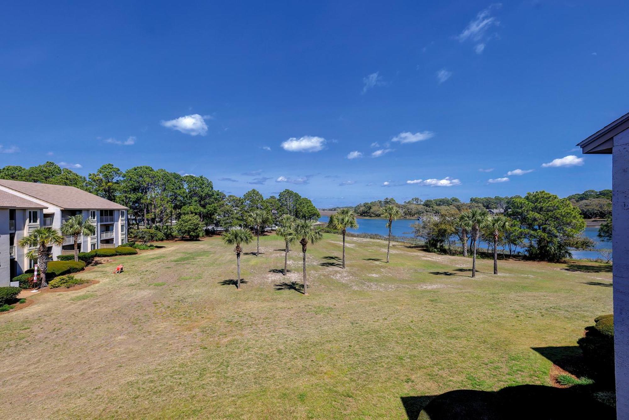 1762 Bluff Modern Updated Water Views Sleeps 8 Sea Pines *
