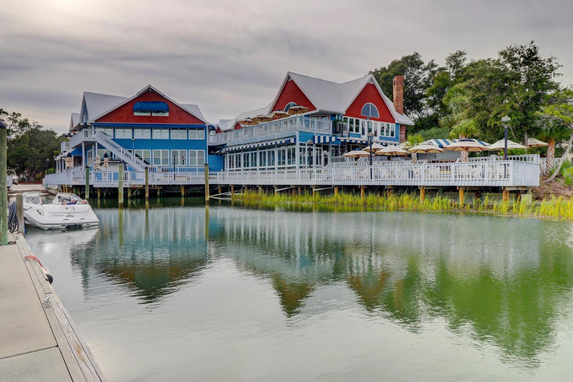 Holiday home New Finishing Touches Added ! Walk To The Salty Dog South Sleeps 4 Sea Pines *