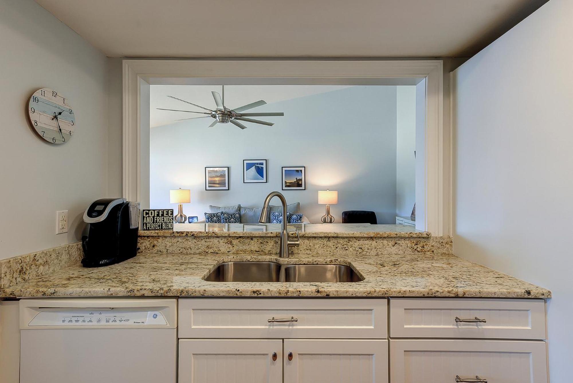 1762 Bluff Modern Updated Water Views Sleeps 8 Sea Pines Holiday home