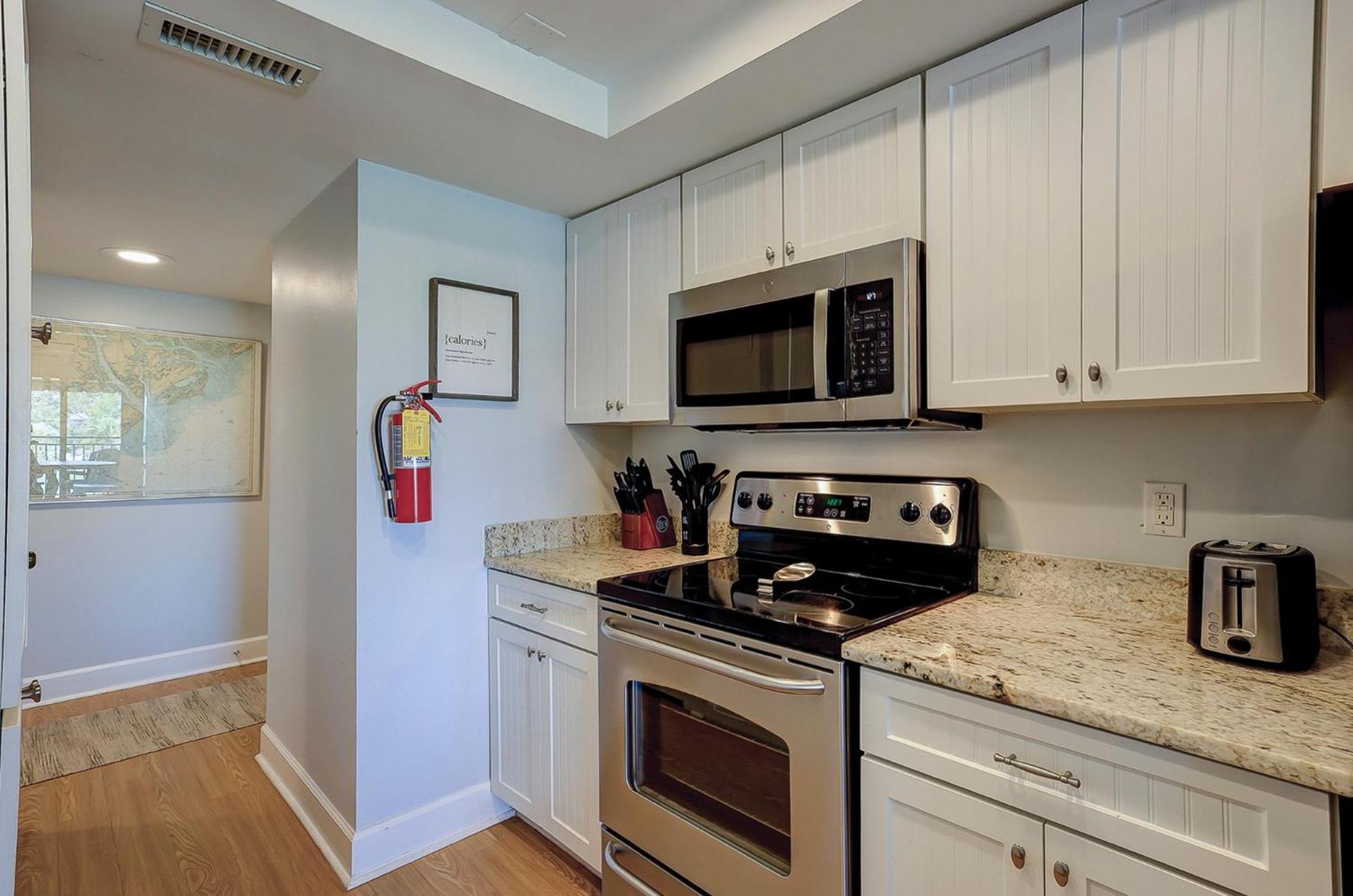 Holiday home 1762 Bluff Modern Updated Water Views Sleeps 8 Sea Pines