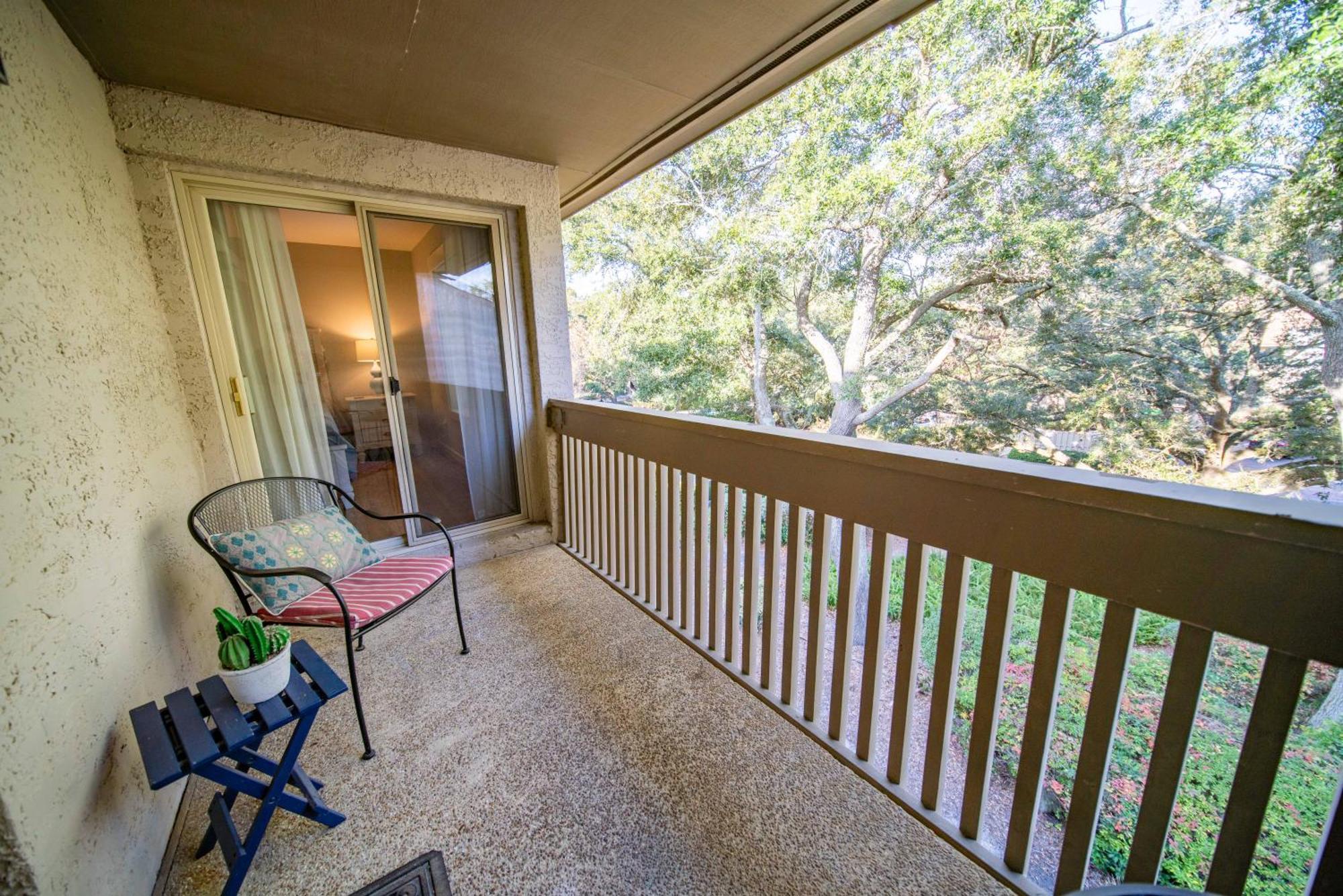 New Finishing Touches Added ! Walk To The Salty Dog South Sleeps 4 Sea Pines *