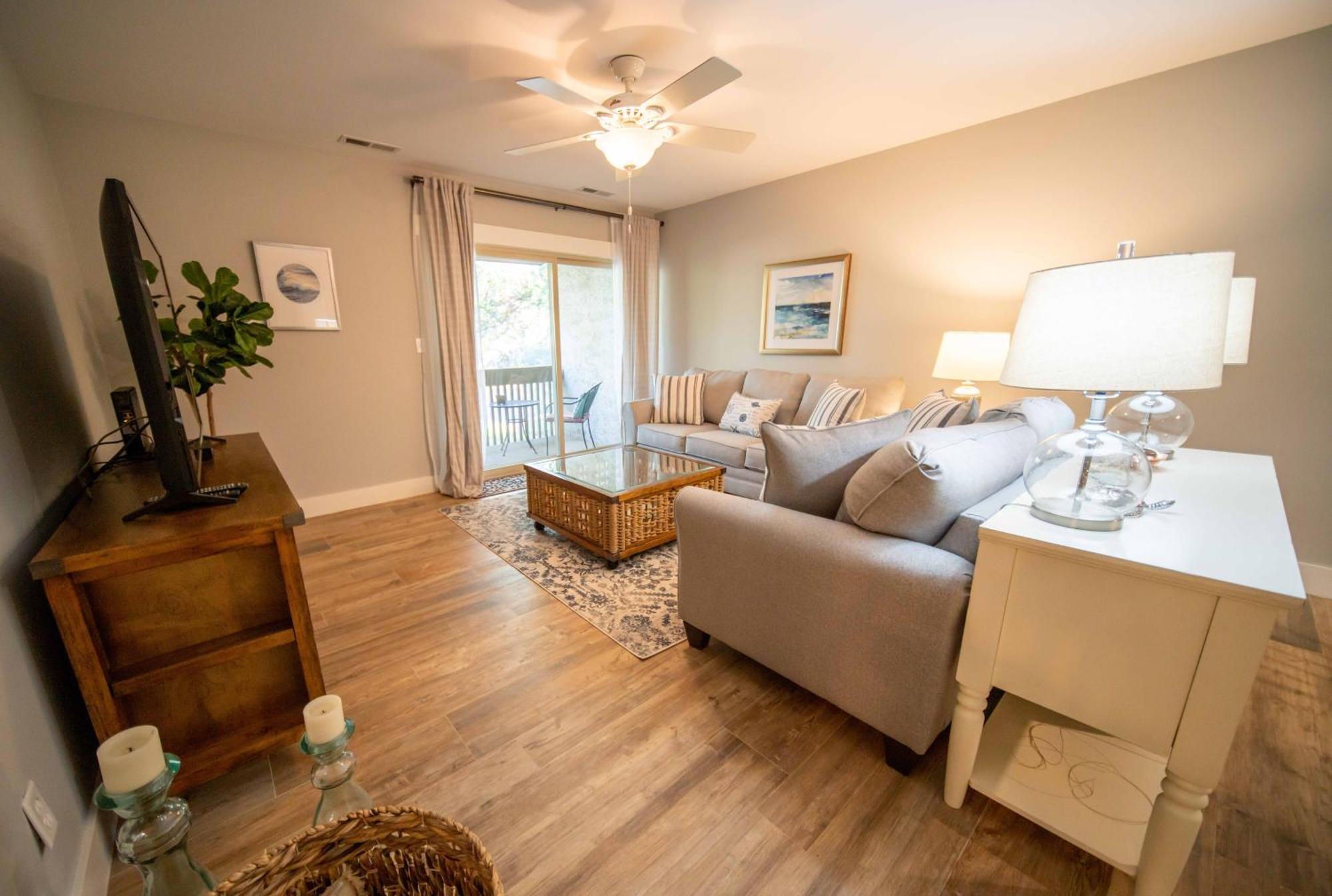 Holiday home New Finishing Touches Added ! Walk To The Salty Dog South Sleeps 4 Sea Pines