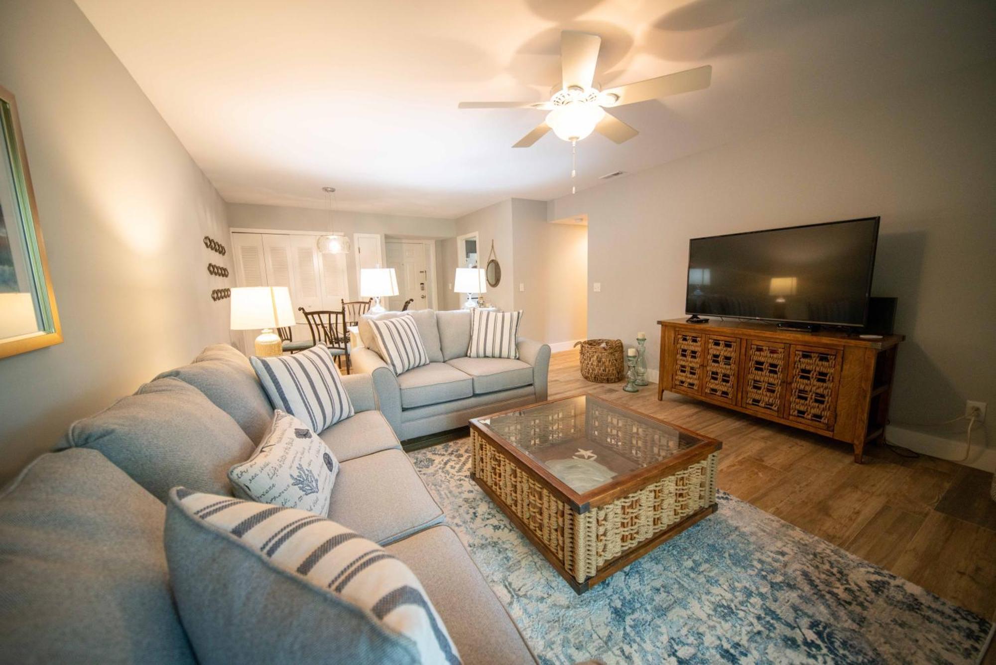 Holiday home New Finishing Touches Added ! Walk To The Salty Dog South Sleeps 4 Sea Pines Hilton Head Island
