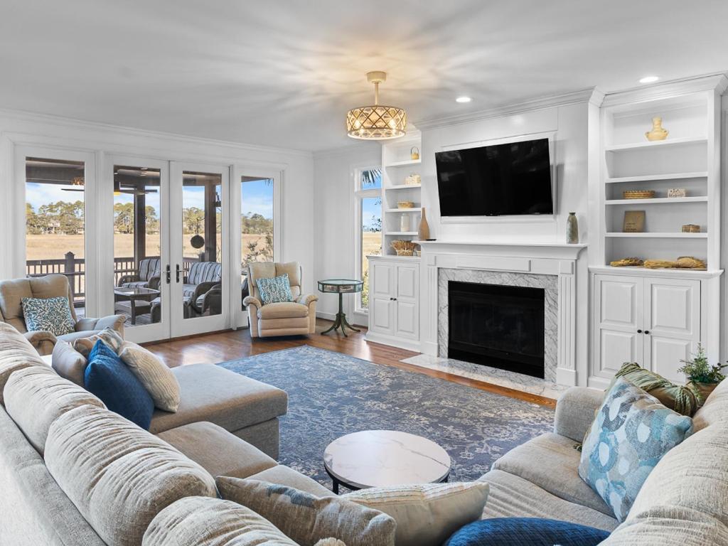 Luxe 6br Marsh Retreat With Pool & Stunning Views - 31 Hearthwood Dr