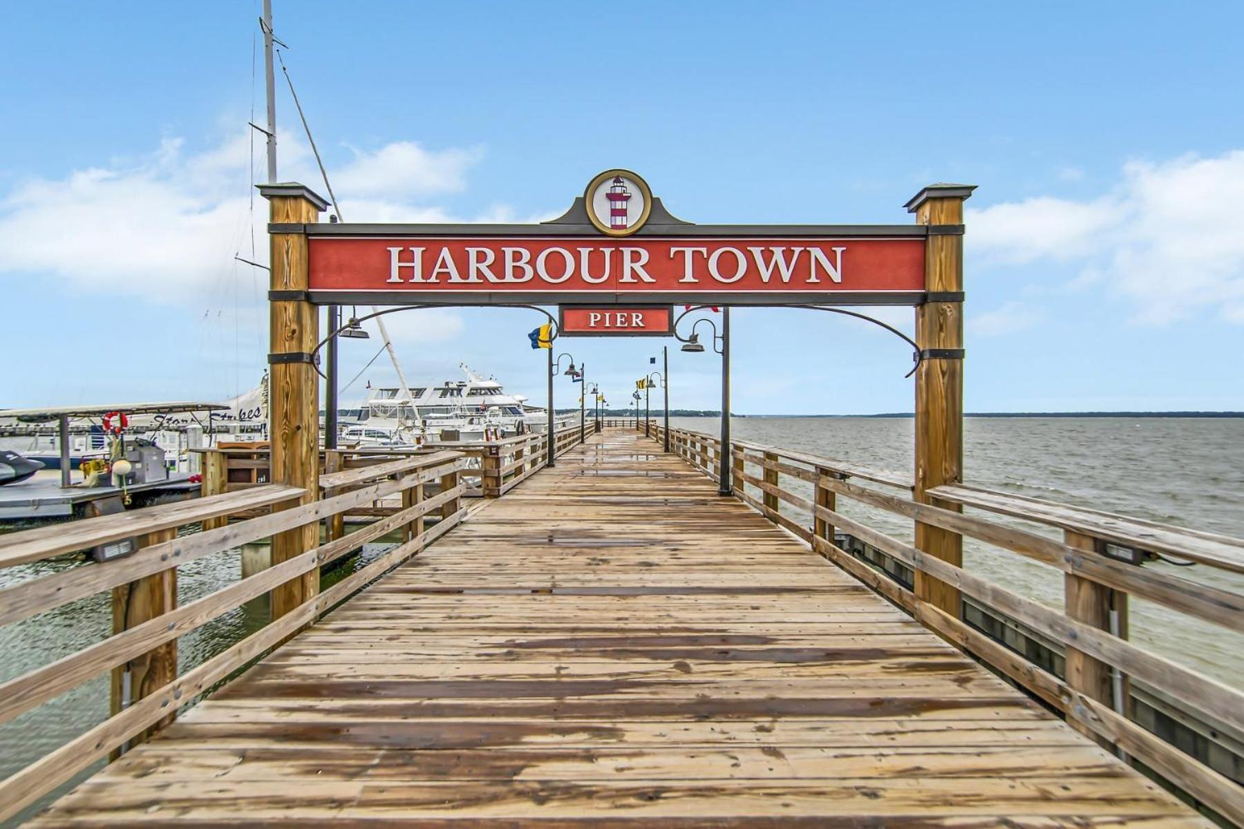 New Listing! Brand New Renovated Golf Course View Steps From Harbourtown Sea Pines Holiday home *