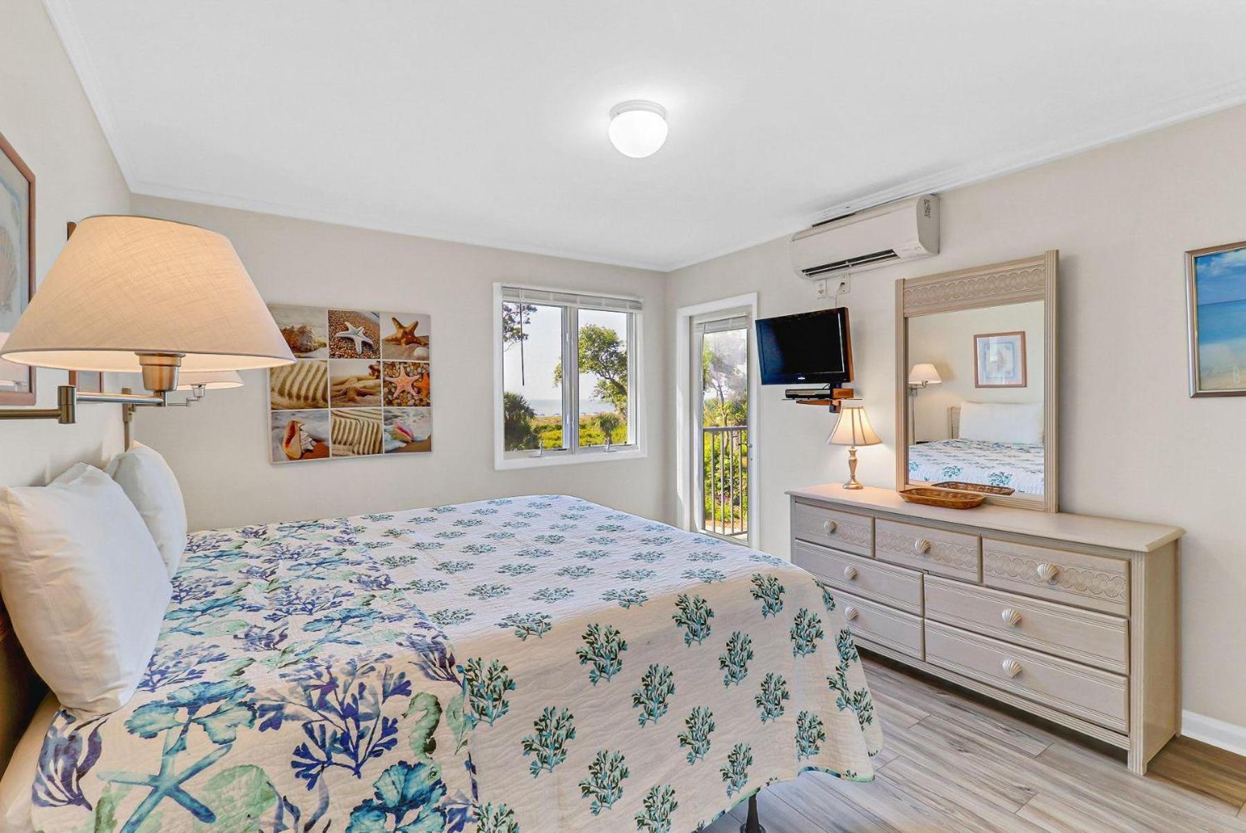 Beachwood Place 2g